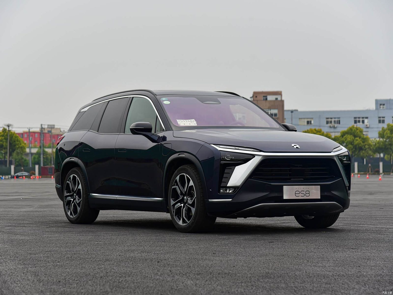 NIO ES8 First Generation Facelift 2020 — главное фото модели, экстерьер, вид спереди 3/4, рынок China exact-trim generation reference