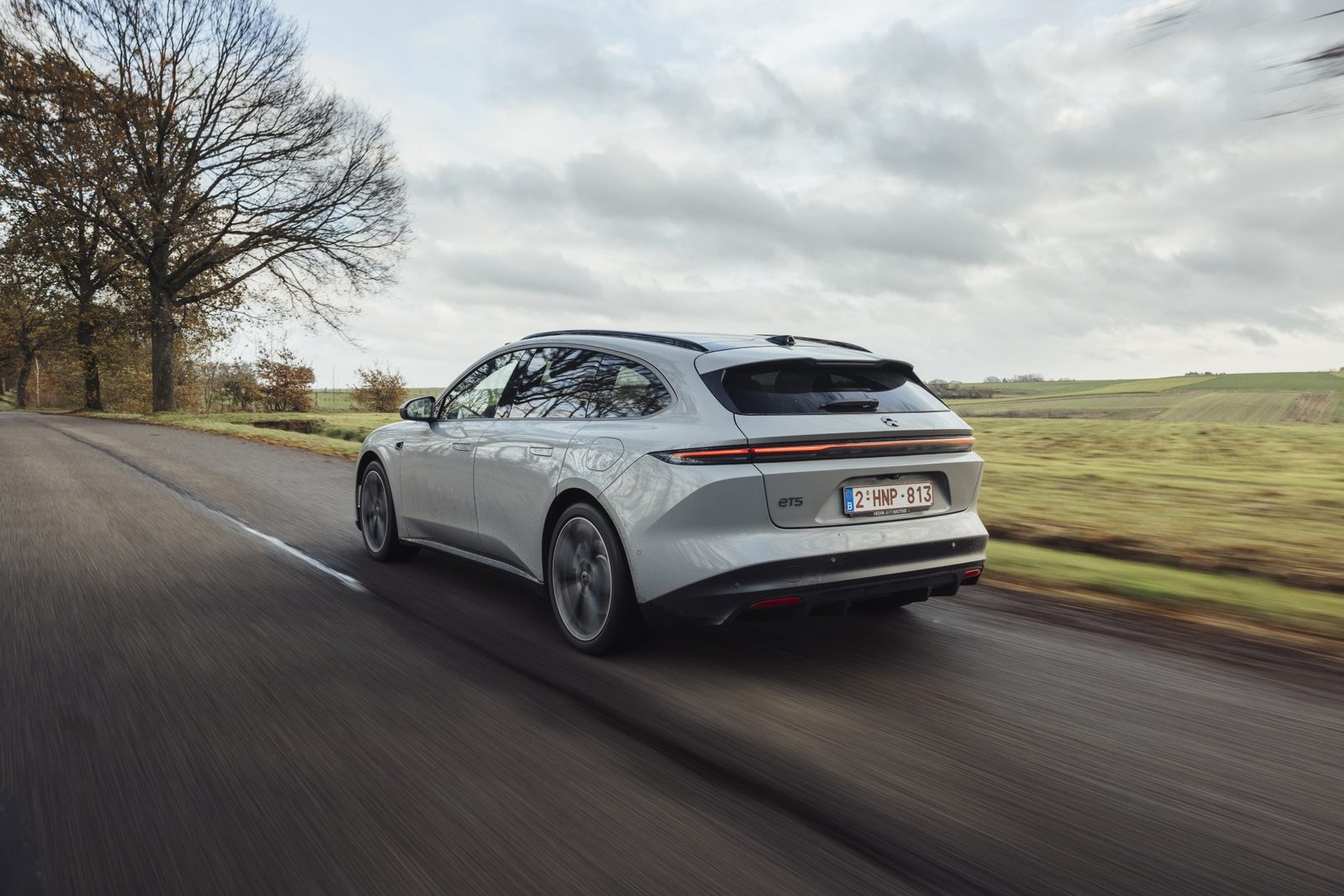 NIO ET5 Touring 2026 — экстерьер, вид спереди 3/4, рынок internal_mvp