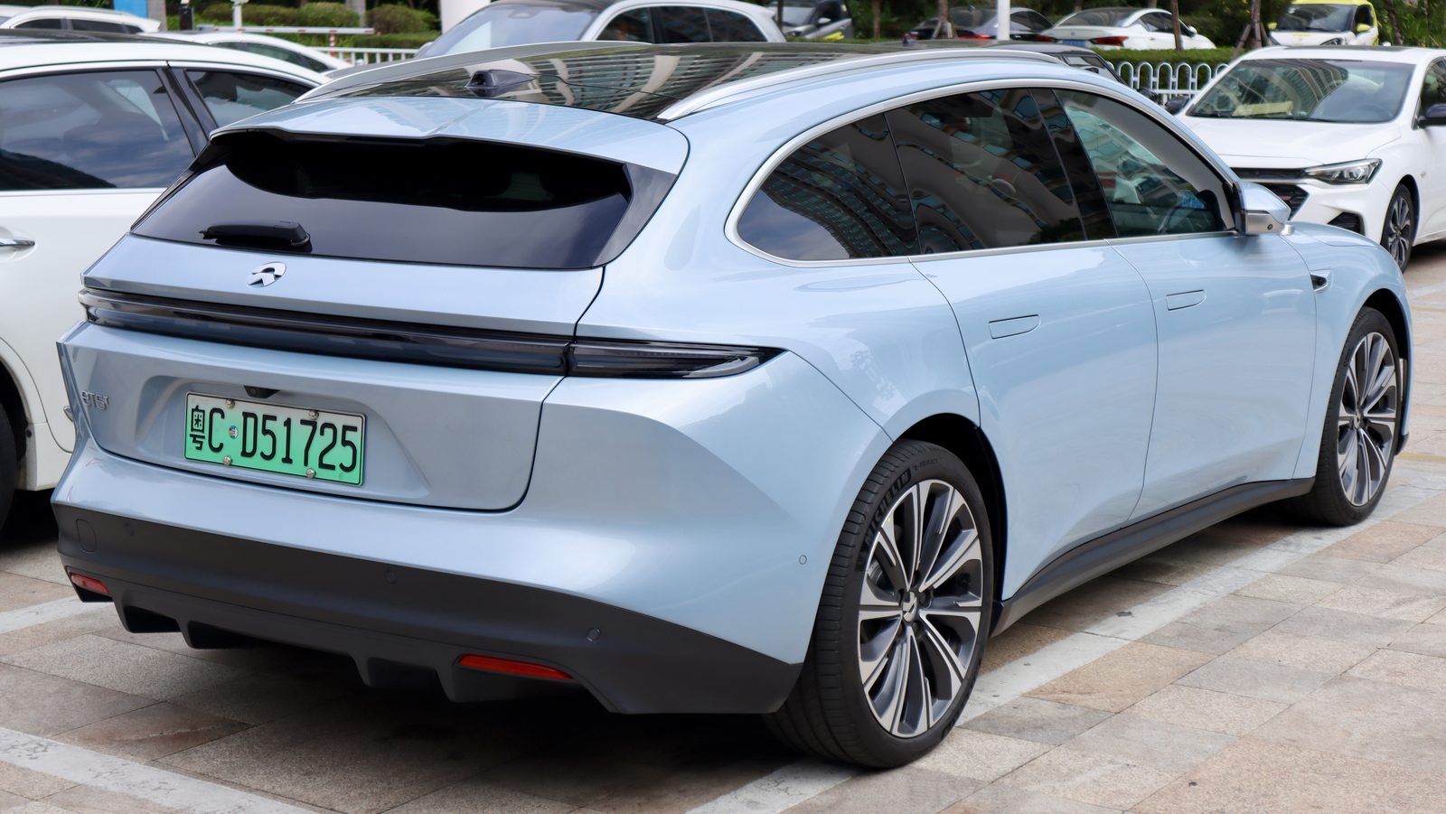 NIO ET5 Touring 2026 — экстерьер, вид сзади 3/4, рынок internal_mvp