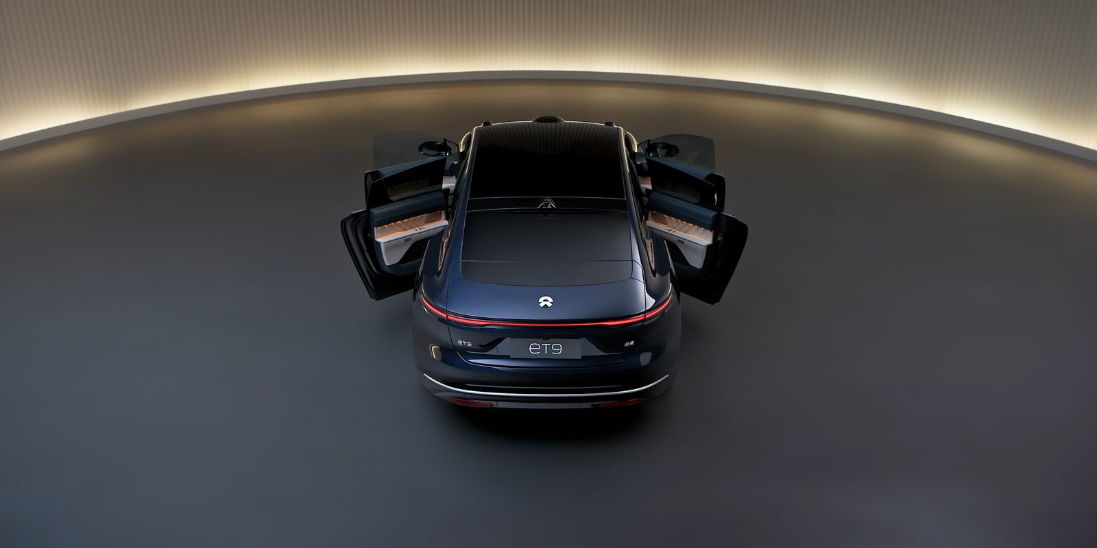 NIO ET9 2025 — экстерьер, top rear, рынок global