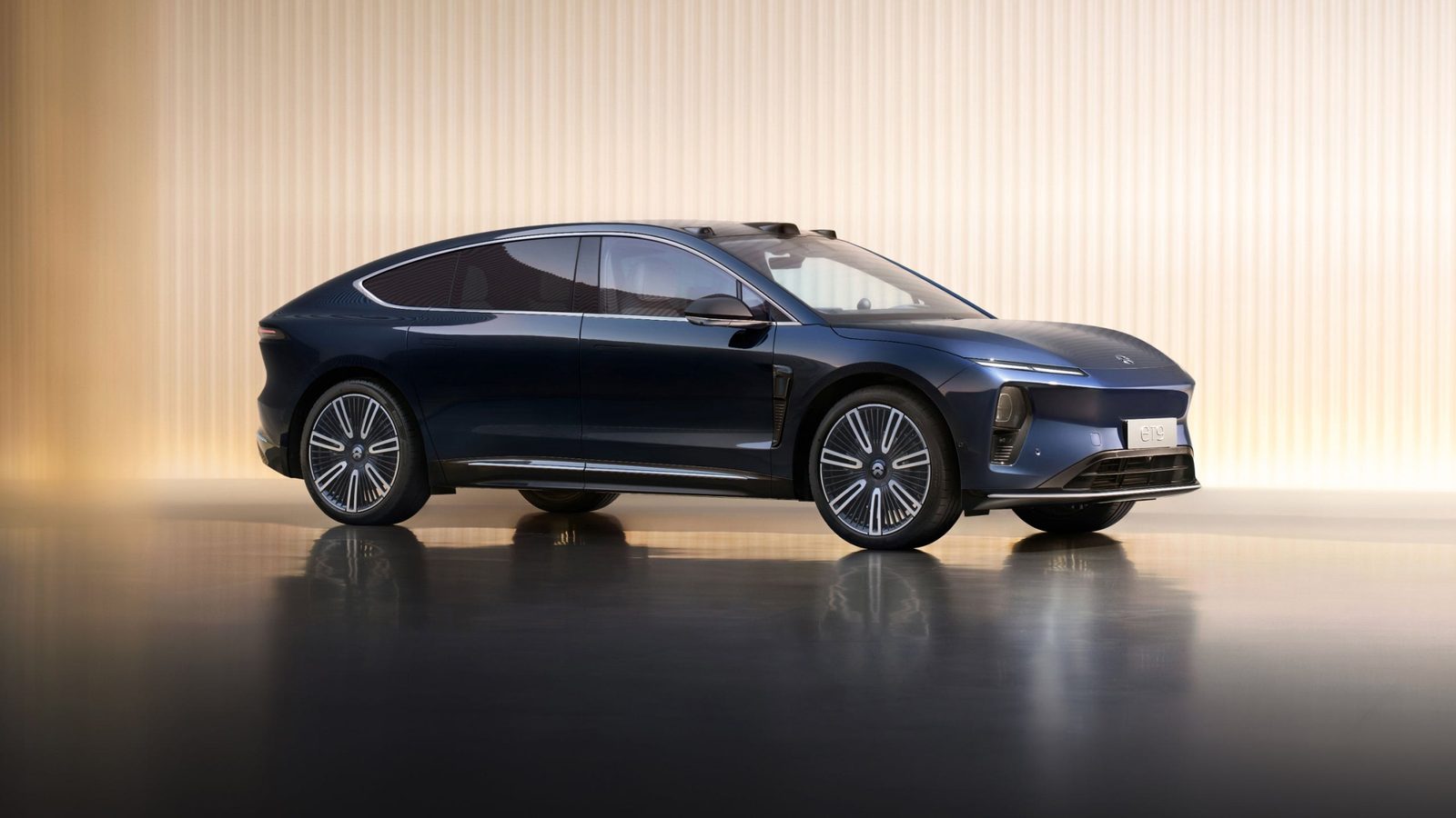 NIO ET9 2025 — главное фото модели, экстерьер, вид сбоку, рынок internal_mvp