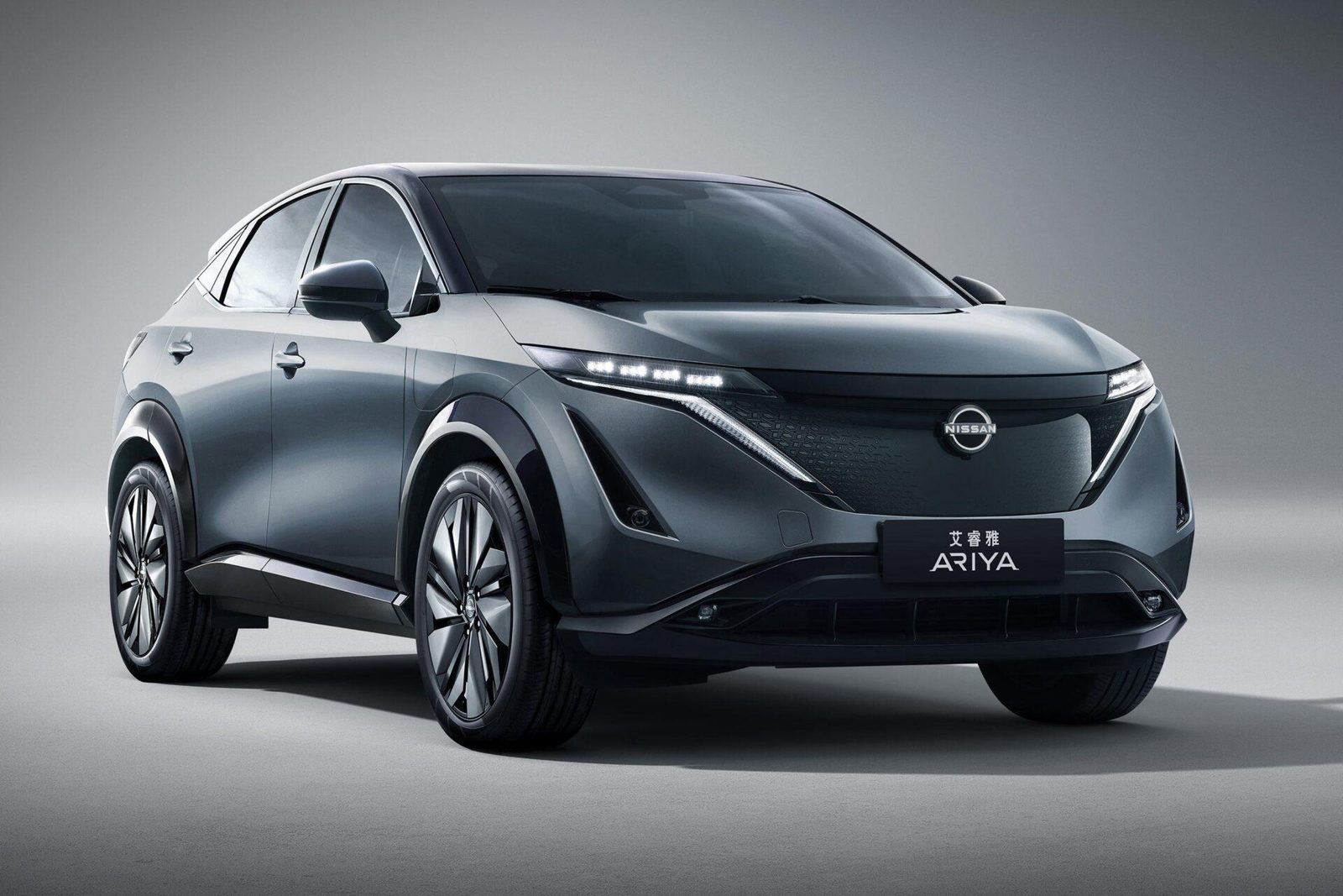 Nissan China Dongfeng Nissan Ariya China 2022 — главное фото модели, экстерьер, вид спереди 3/4, рынок internal_mvp