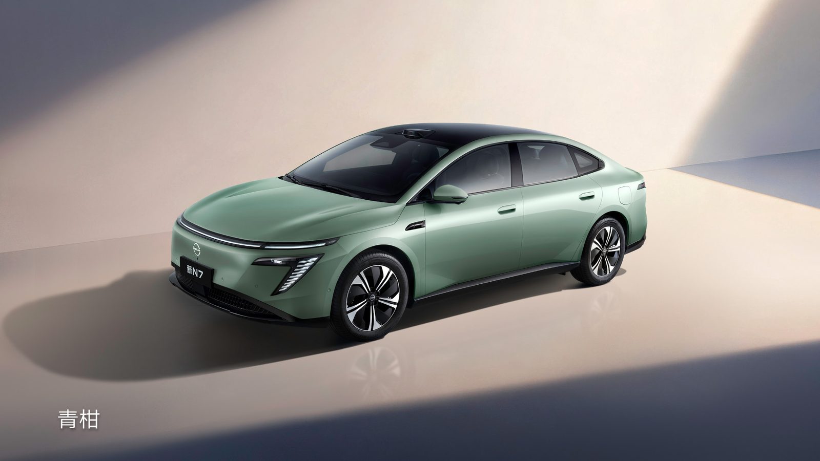 Nissan Dongfeng Nissan N7 MY2027 — главное фото модели, экстерьер, вид спереди 3/4, рынок China OEM