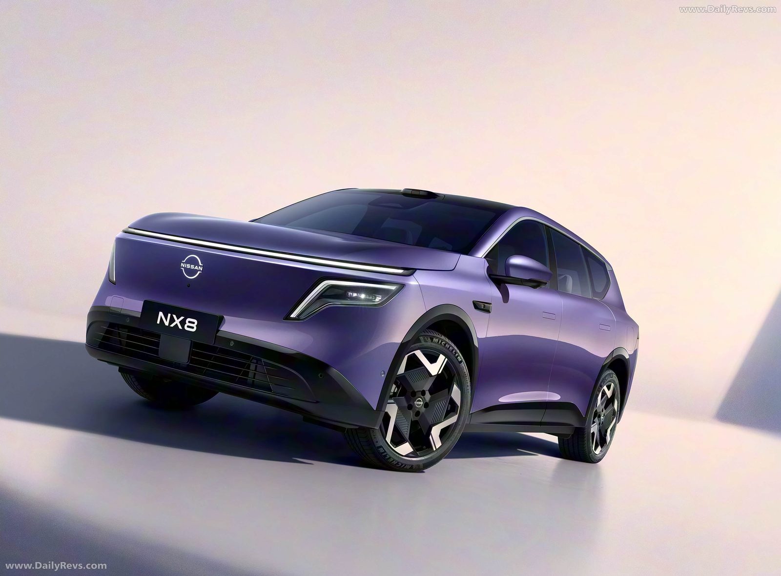 Nissan China Dongfeng Nissan NX8 EV 2026 — экстерьер, вид спереди 3/4, рынок internal_mvp