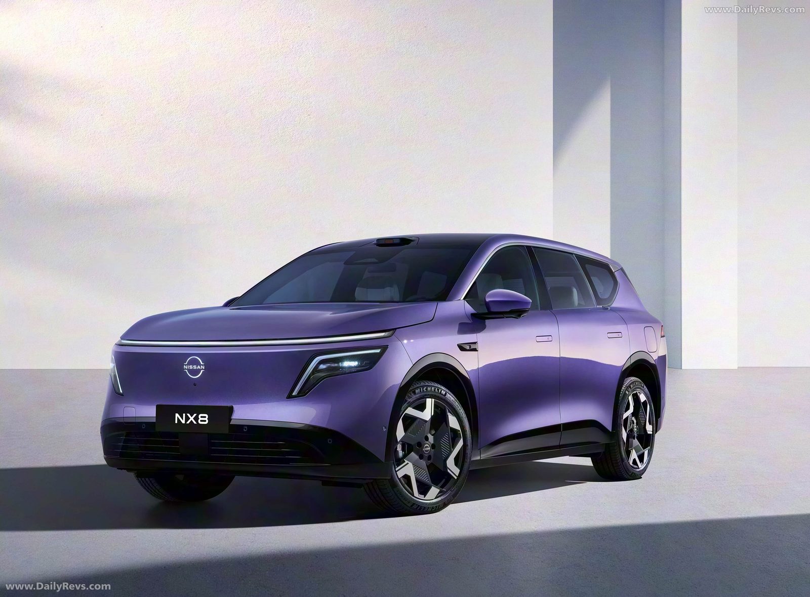 Nissan China Dongfeng Nissan NX8 EV 2026 — экстерьер, вид сбоку, рынок internal_mvp
