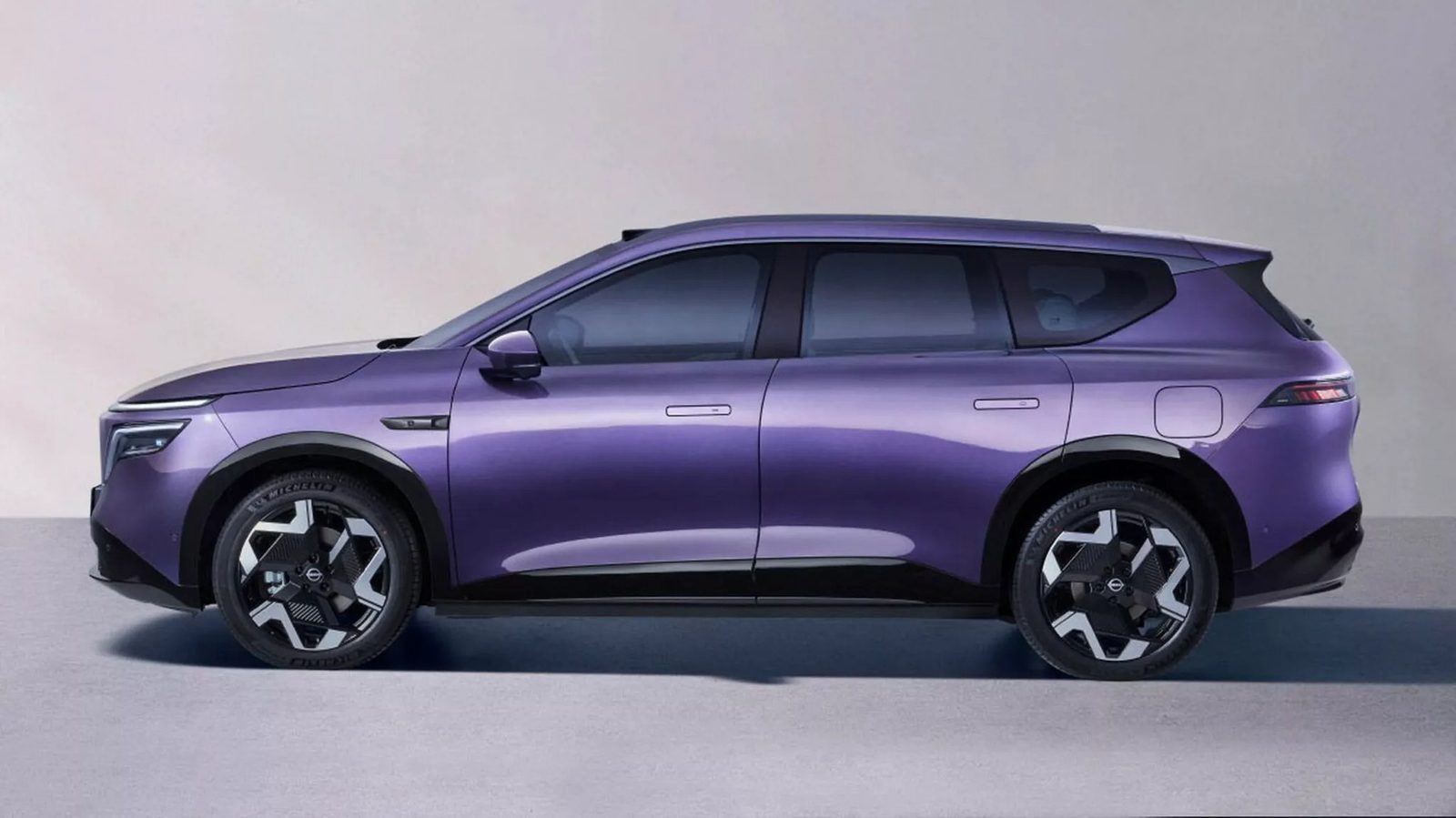 Nissan China Dongfeng Nissan NX8 EV 2026 — экстерьер, вид сбоку, рынок internal_mvp