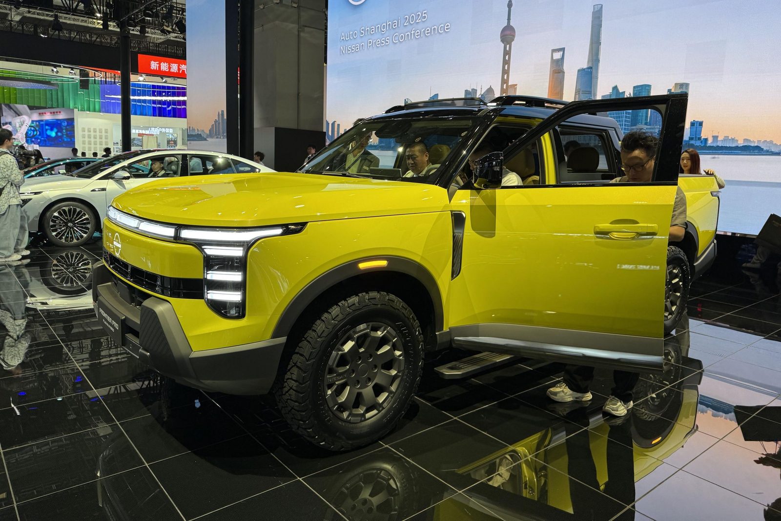 Nissan China Zhengzhou Nissan Frontier Pro PHEV 2026 — экстерьер, вид сбоку, рынок internal_mvp