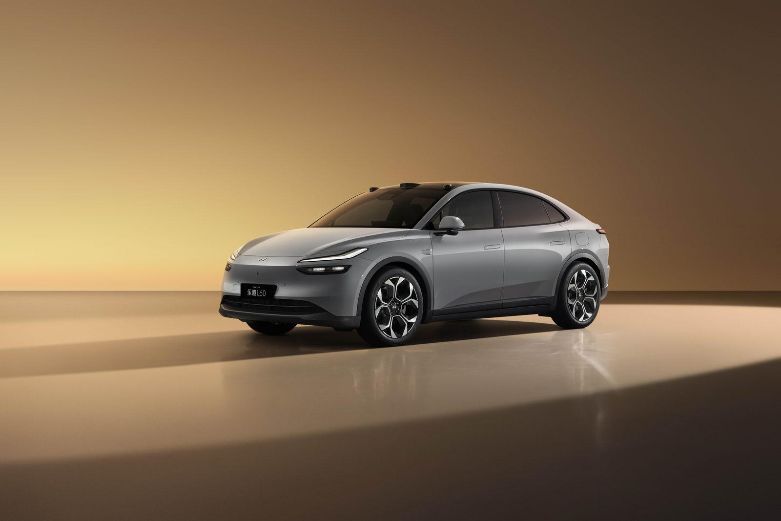 Onvo L60 2024 — экстерьер, studio front 3q, рынок China