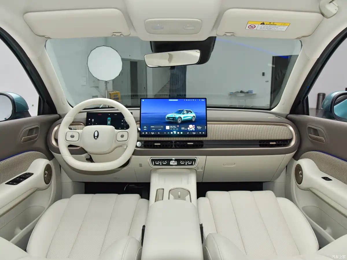 Ora 5 EV 2025 — главное фото модели, интерьер, передняя панель, рынок internal_mvp