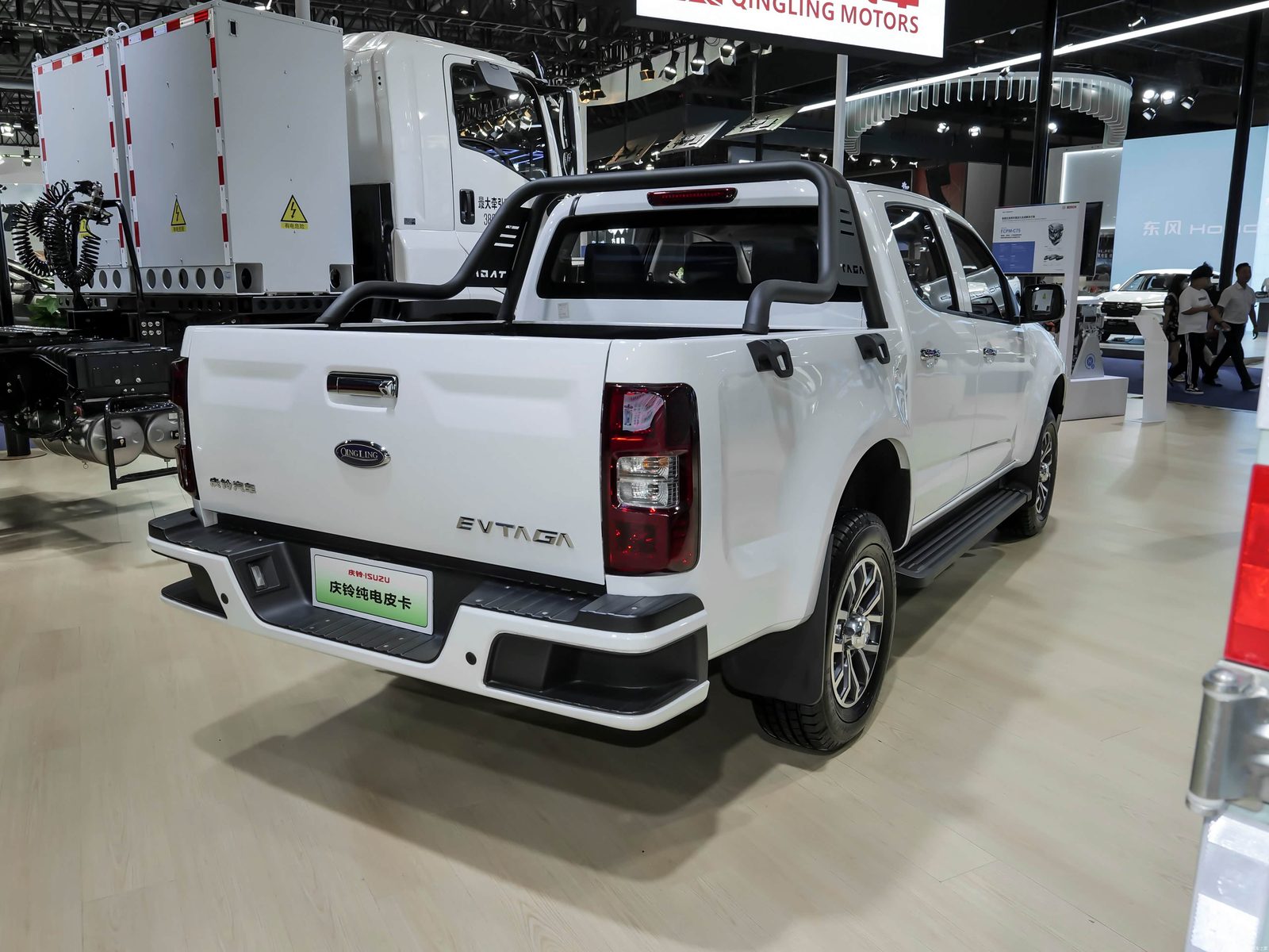 Qingling Isuzu Pickup TAGA EV / TAGA Daka Pure Electric 2025 — экстерьер, rear 3q left, рынок China