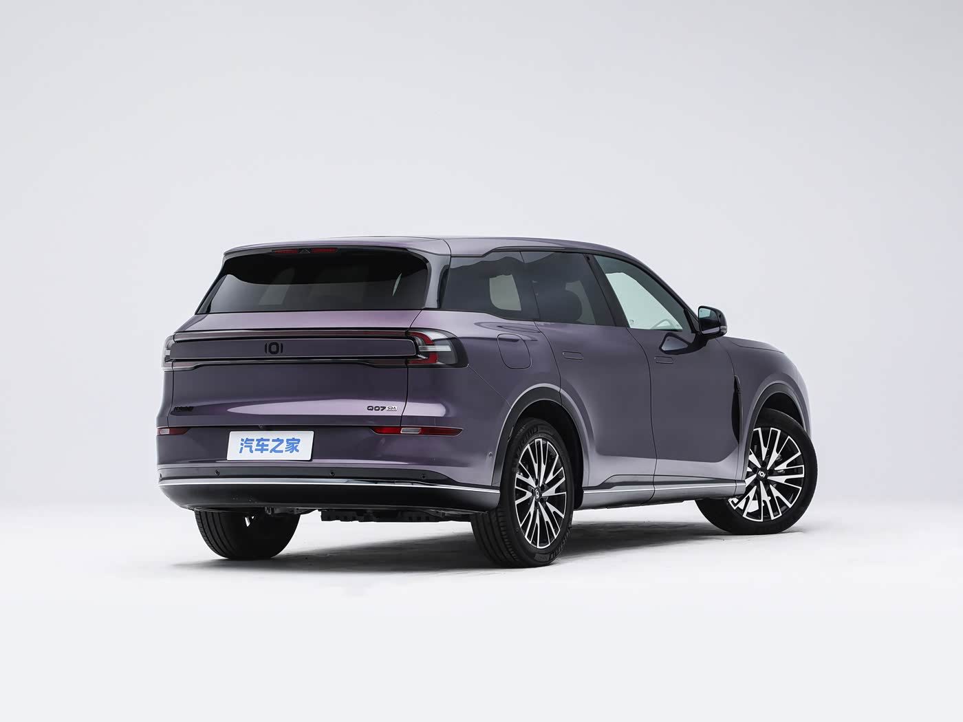 Qiyuan Q07 MY2027 PHEV — экстерьер, вид сзади 3/4, рынок China