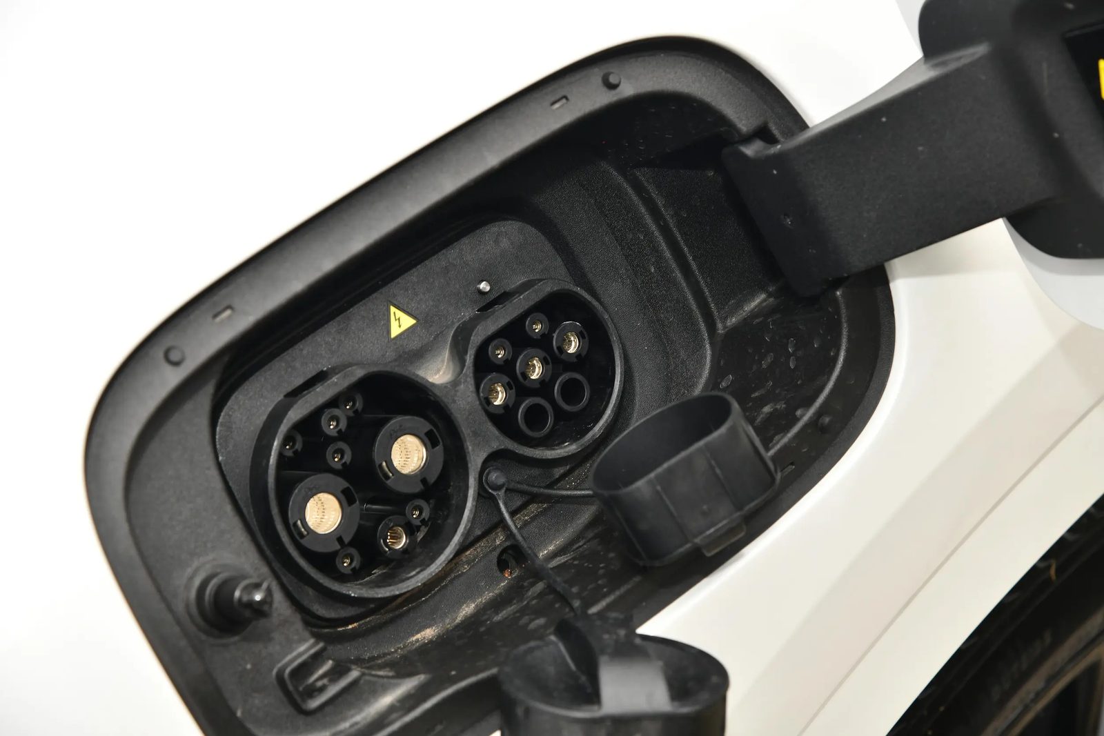 Qiyuan A07 EV 2024 — экстерьер, charge port