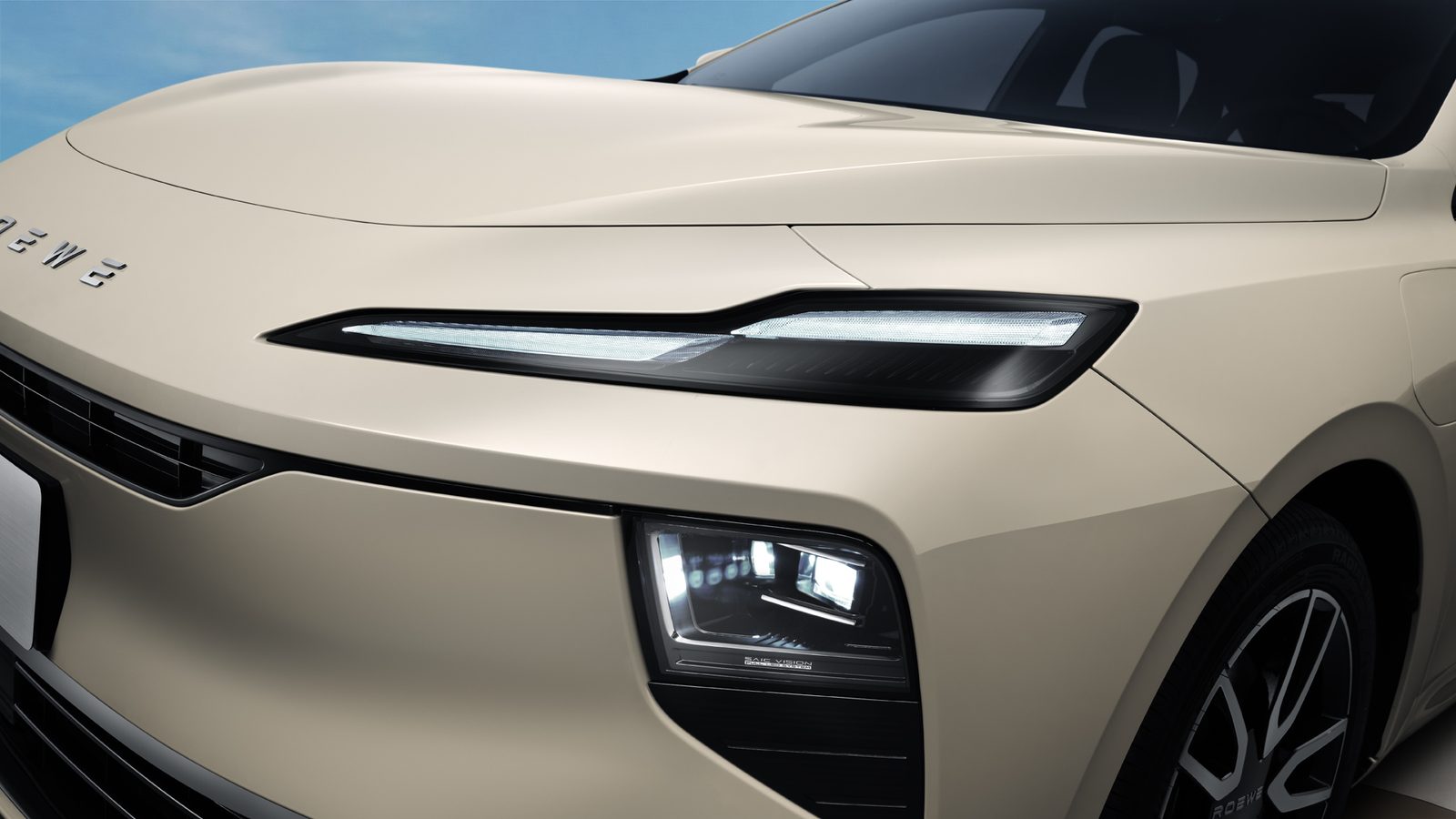 Roewe D6 EV 2026 — экстерьер, front lighting detail, рынок China OEM