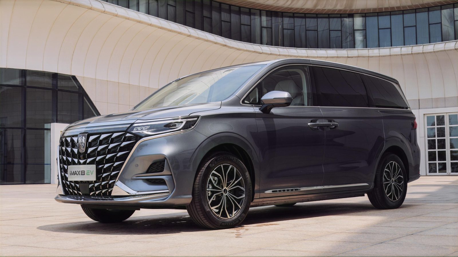 Roewe iMAX8 EV 2022 — экстерьер, вид сбоку, рынок internal_mvp