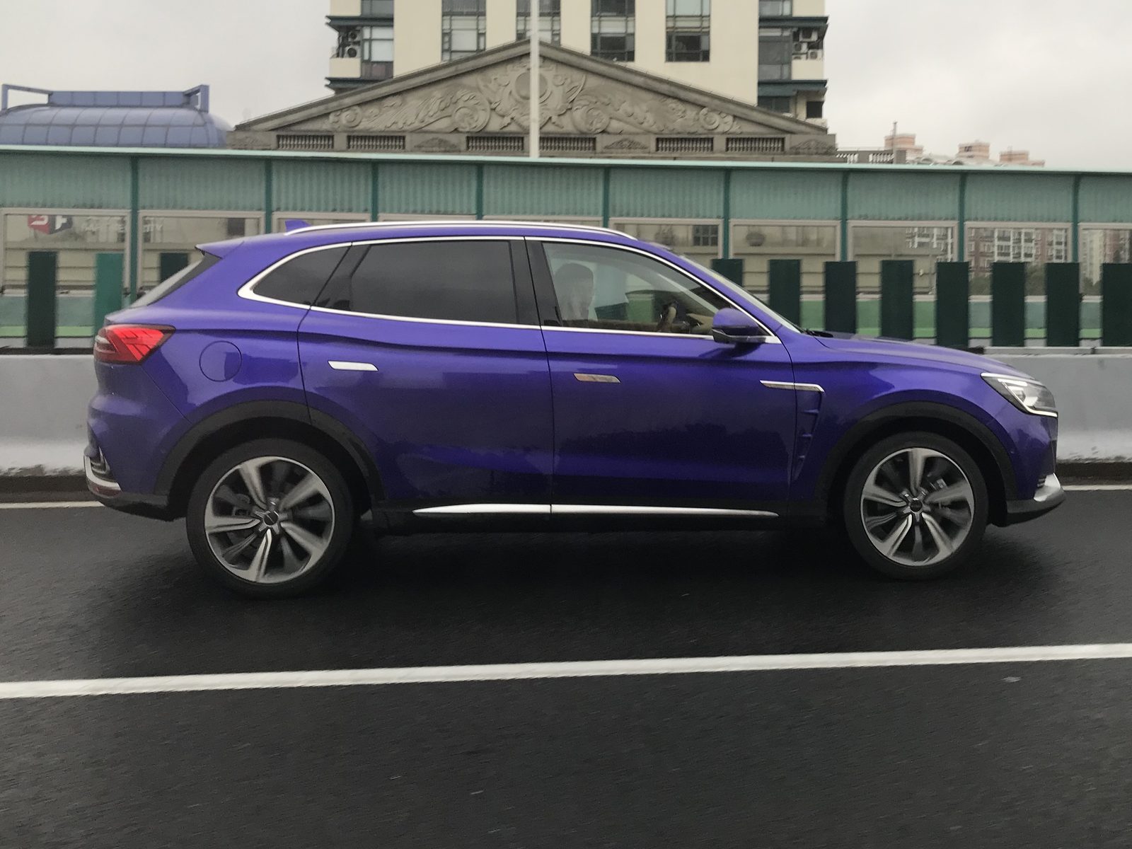 Roewe Marvel X 2018 — экстерьер, вид сбоку, рынок internal_mvp
