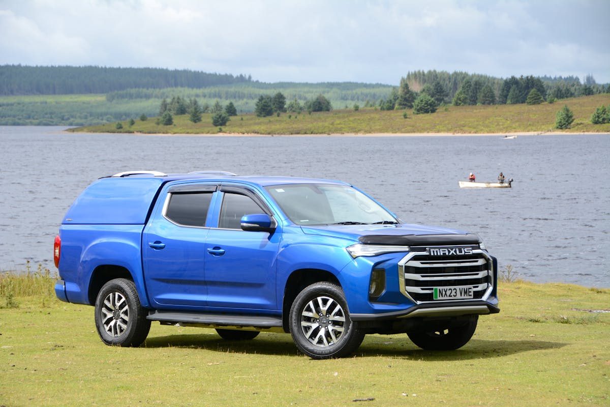 SAIC Maxus Pickup T90 EV / LDV eT60 2022 — главное фото модели, экстерьер, вид спереди 3/4, рынок UK/export
