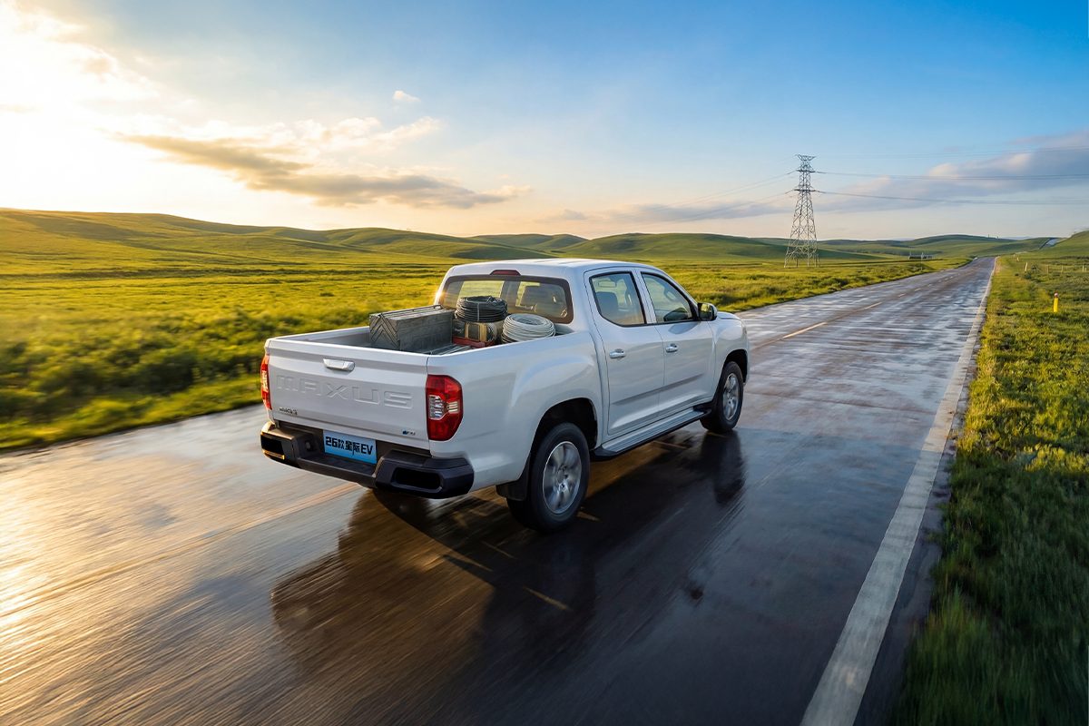 SAIC Maxus Pickup China Xingji EV / Interstellar EV 2026 — экстерьер, вид сзади 3/4, рынок China
