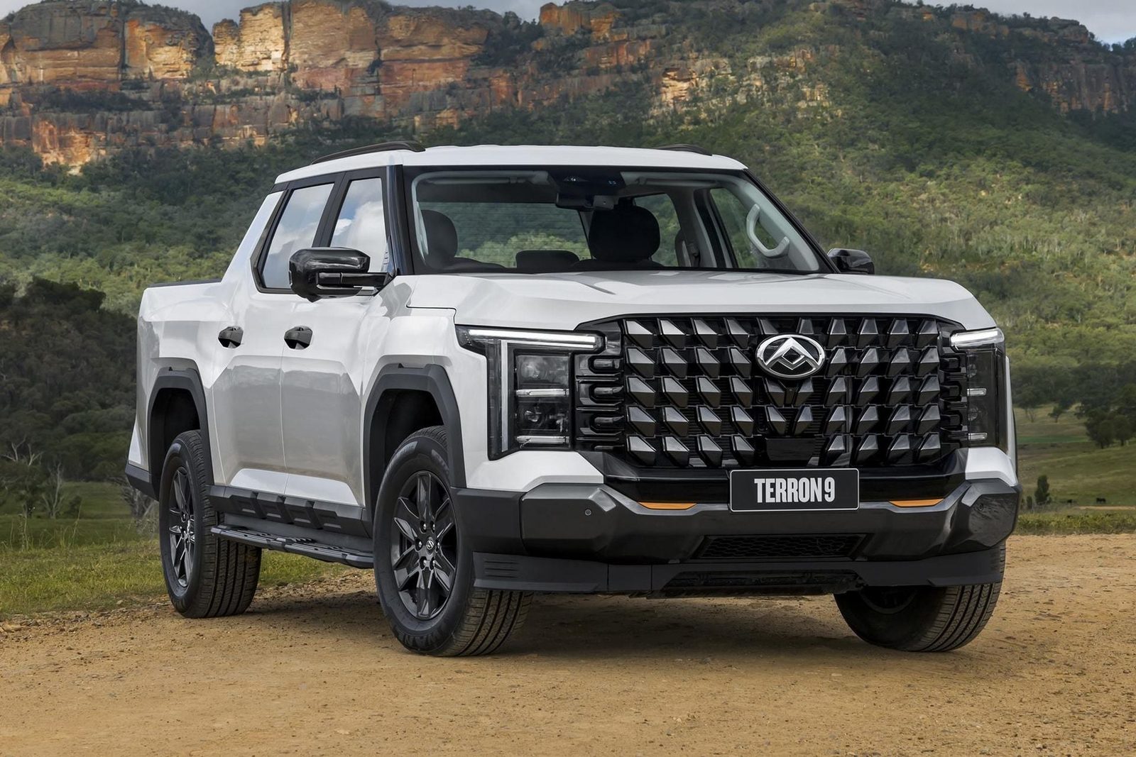 SAIC Motor Maxus eTerron 9 / Interstellar X EV 2025 — экстерьер, вид сбоку, рынок internal_mvp