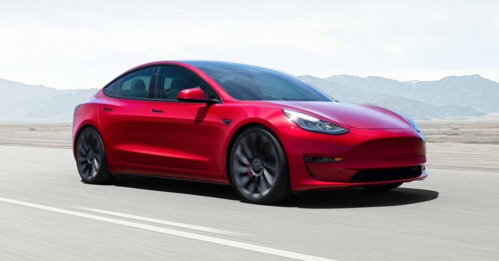 Tesla Model 3 China 1 gen 2020 — главное фото модели, экстерьер, вид спереди 3/4, рынок internal_mvp