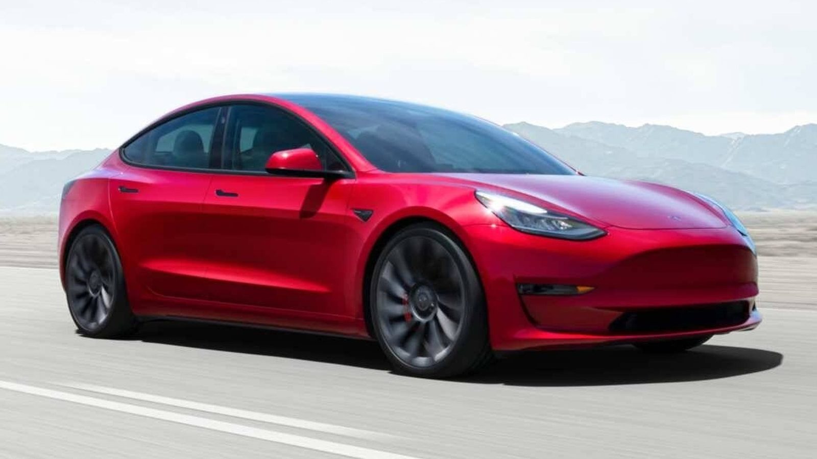 Tesla Model 3 China 1 gen 2020 — экстерьер, front three quarter tight
