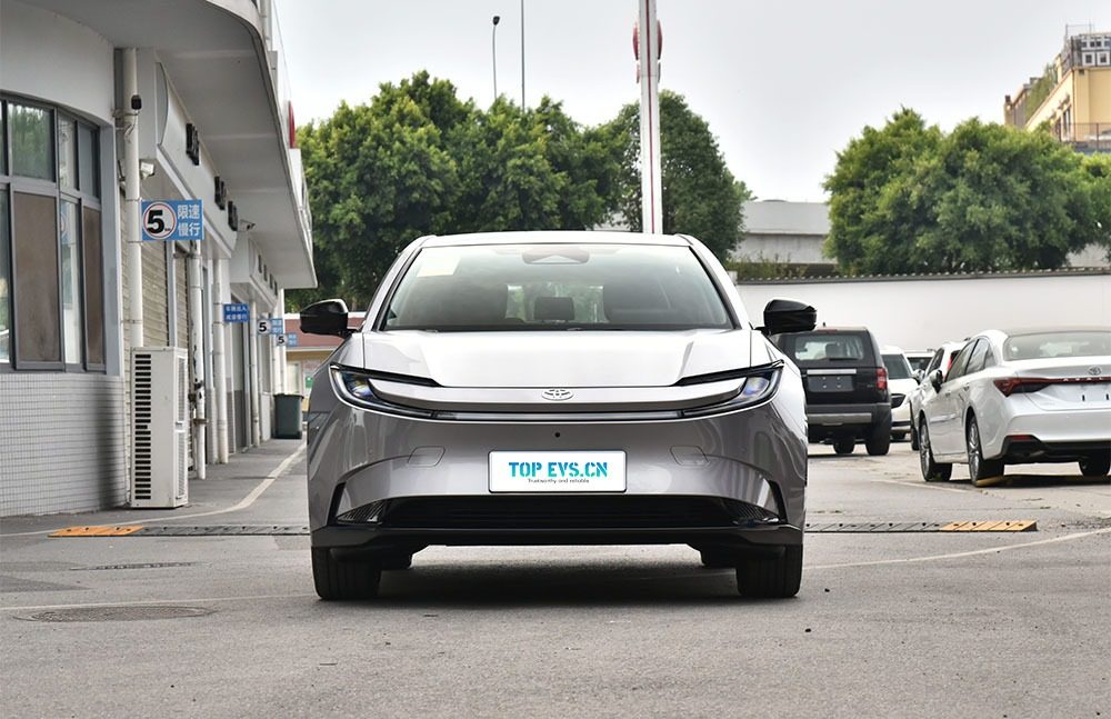 Toyota bZ5 China 2025 — экстерьер, вид спереди, рынок internal_mvp