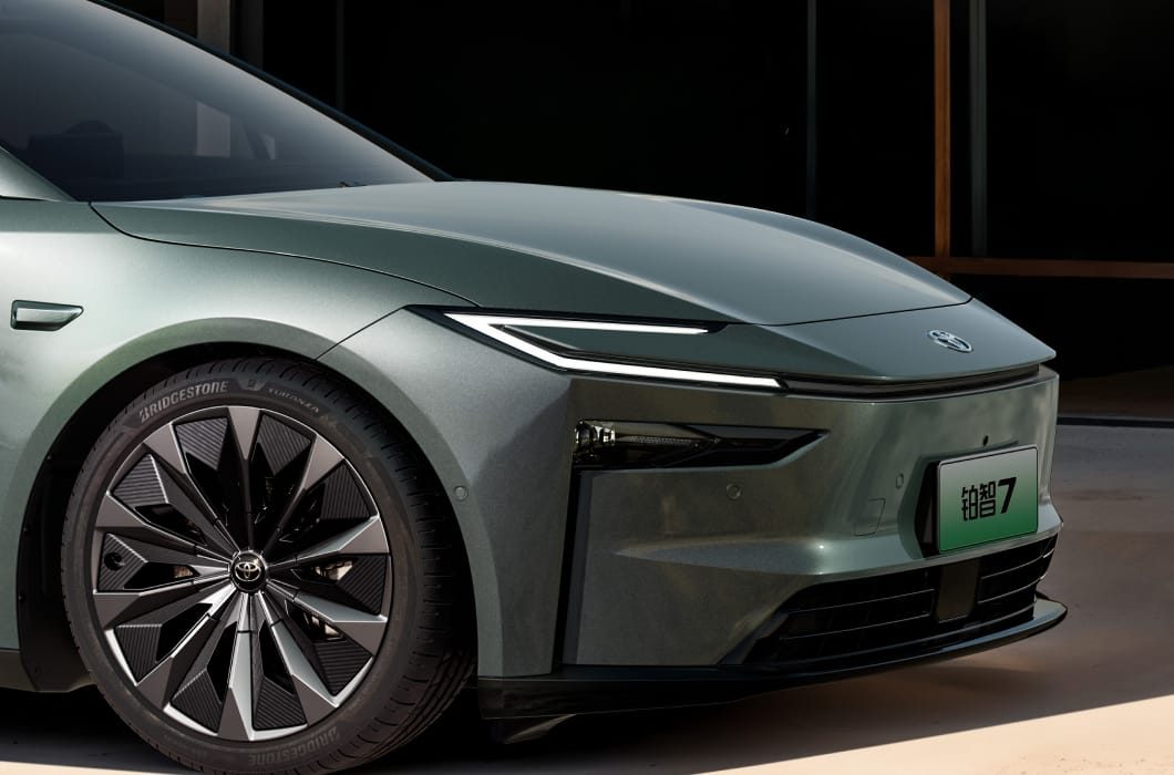 Toyota bZ7 China 2026 — экстерьер, front detail, рынок internal_mvp