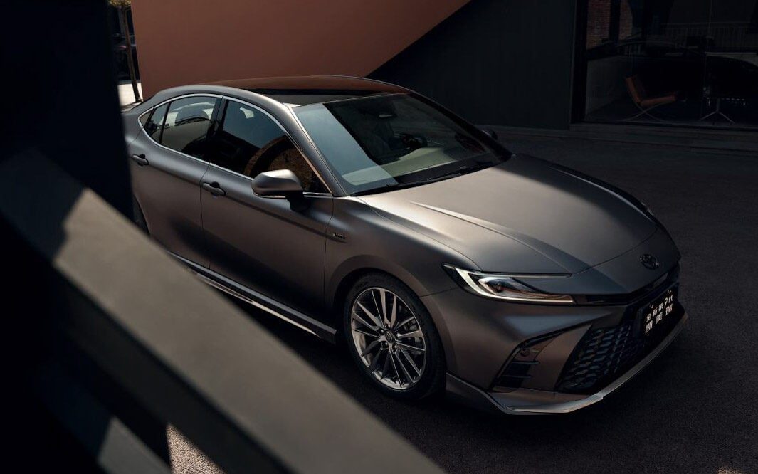 Toyota Camry HEV China 2025 — экстерьер, top 3q, рынок China