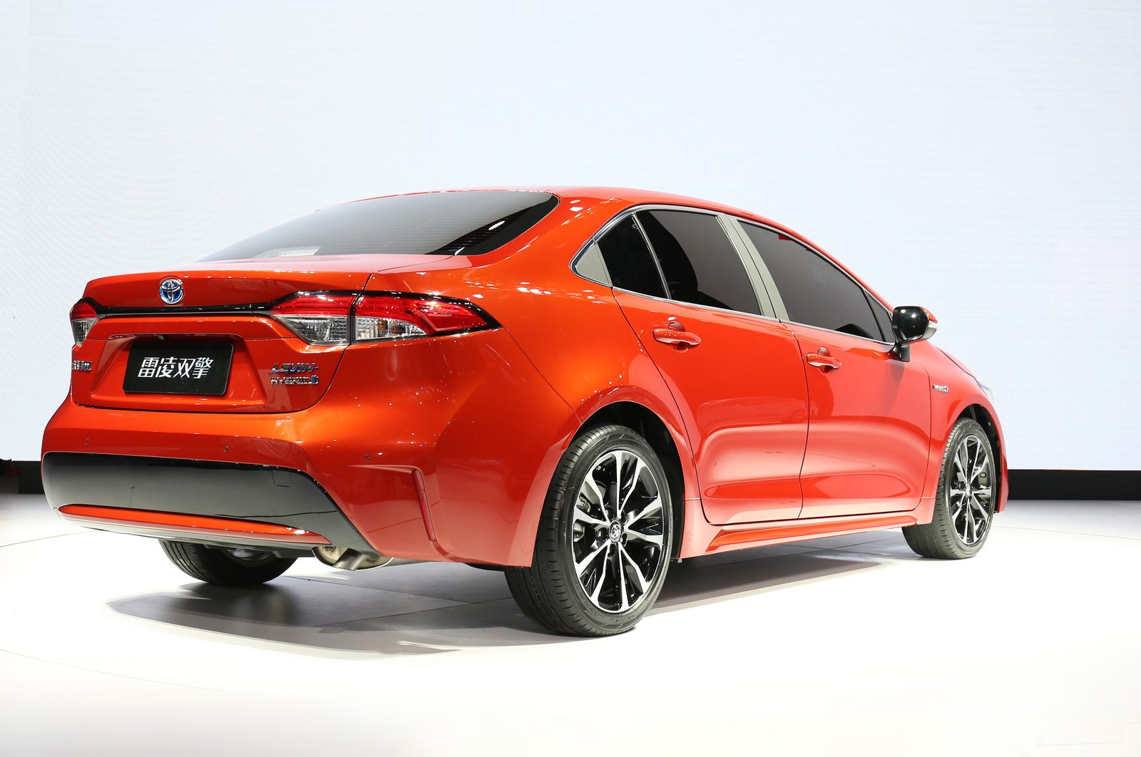 Toyota Levin HEV China 2026 — экстерьер, вид сзади, рынок China / global launch media