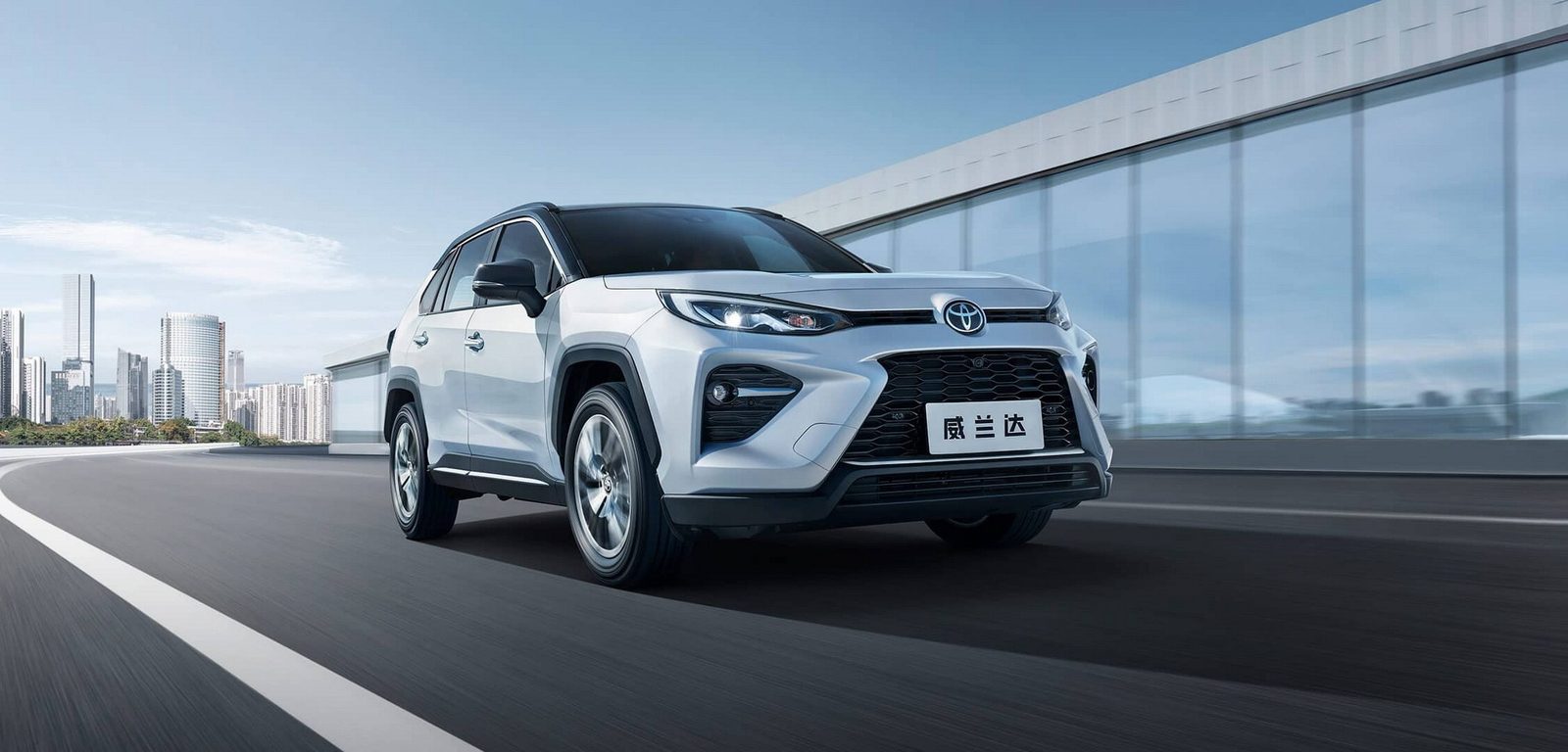 Toyota RAV4 Rongfang / Wildlander PHEV China 2021 — главное фото модели, экстерьер, front 3q motion, рынок internal_mvp