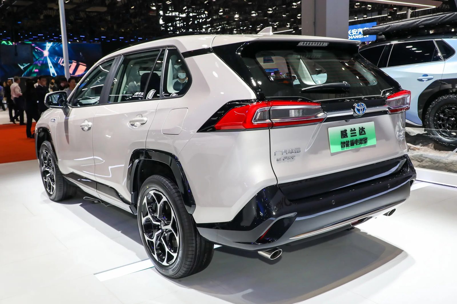 Toyota RAV4 Rongfang / Wildlander PHEV China 2021 — экстерьер, вид сзади 3/4, рынок internal_mvp