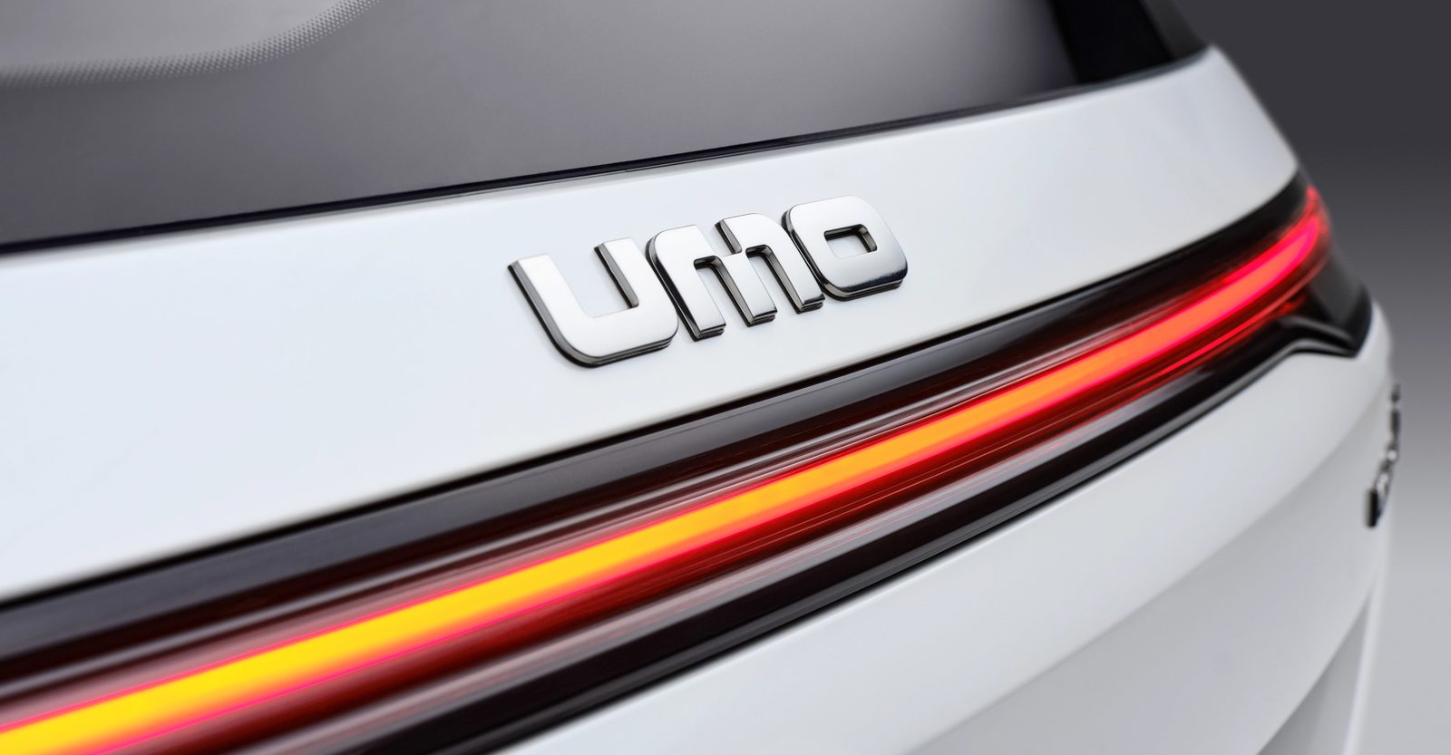 UMO 5 2026 — экстерьер, rear light detail, рынок Russia official/application reference