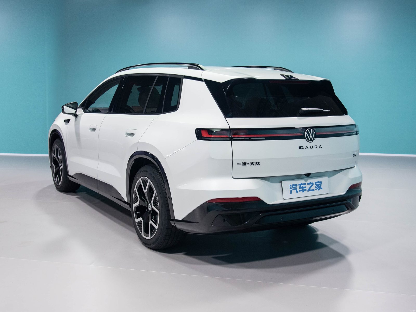 Volkswagen ID. AURA T6 2026 — экстерьер, вид сзади 3/4, рынок china_reference