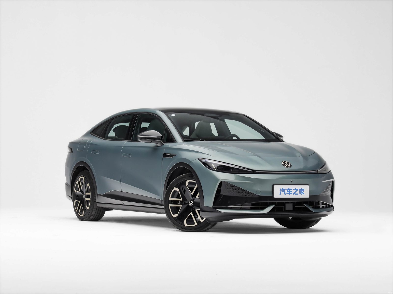 Volkswagen ID.UNYX 07 2026 — экстерьер, вид спереди 3/4, рынок China