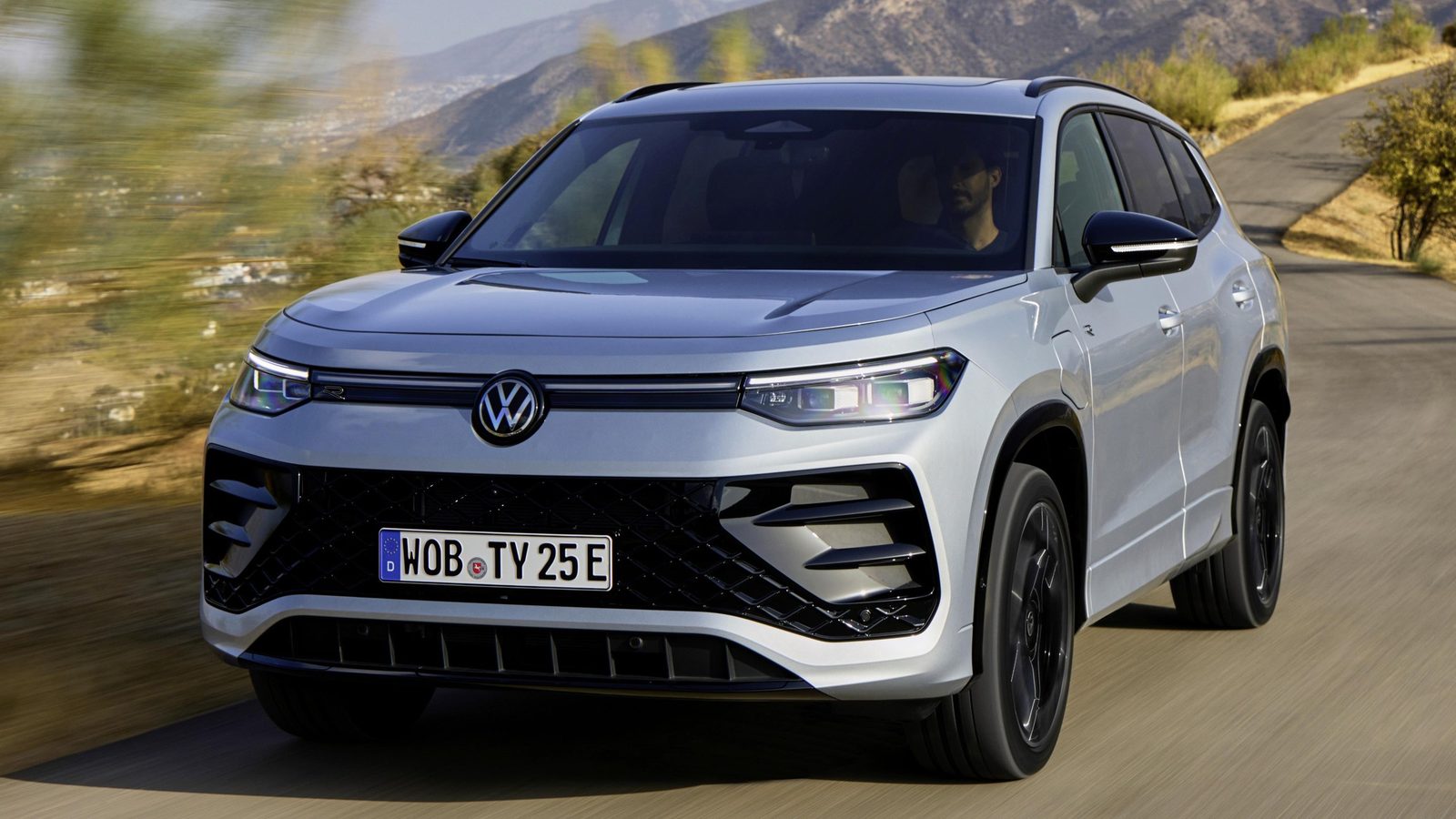 Volkswagen Tayron L PHEV China 2026 — главное фото модели, экстерьер, вид спереди 3/4, рынок internal_mvp