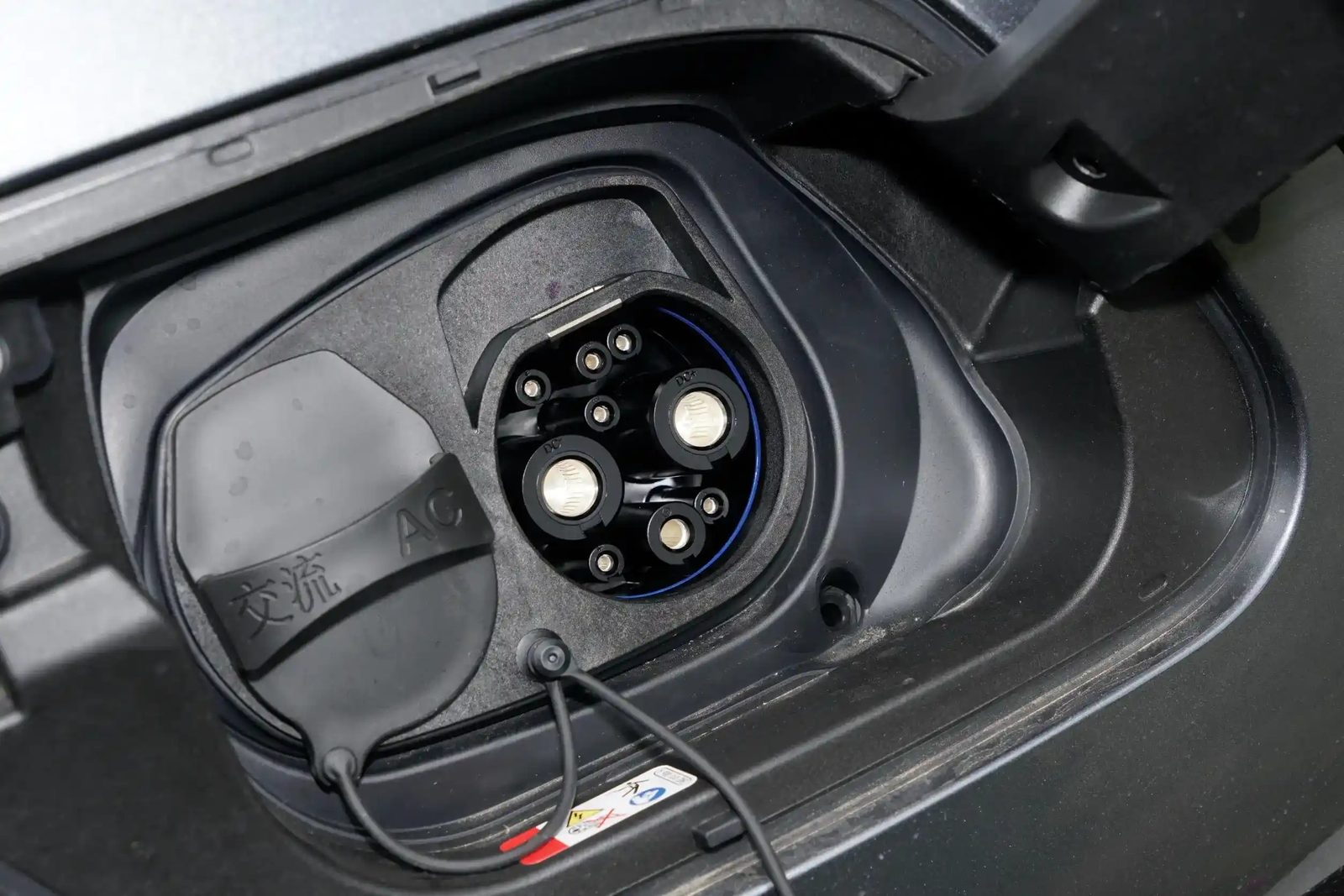 Volkswagen ID.3 China 2026 — экстерьер, charge port, рынок internal_mvp