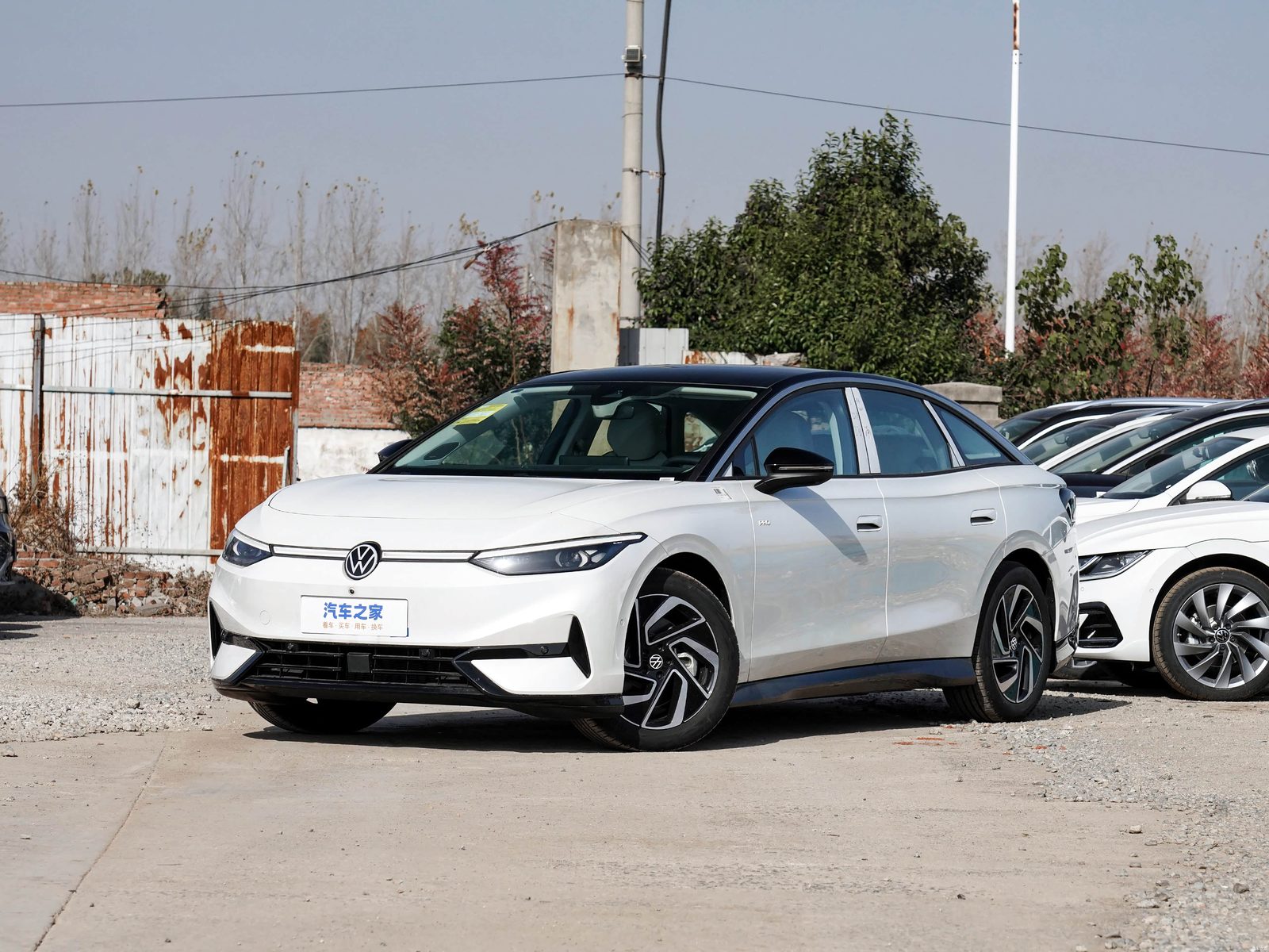 Volkswagen ID.7 Vizzion China 2024 — экстерьер, вид спереди 3/4, рынок China