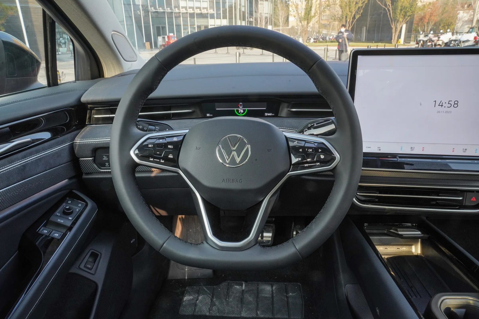Volkswagen ID.7 Vizzion China 2024 — главное фото модели, интерьер, передняя панель, рынок internal_mvp