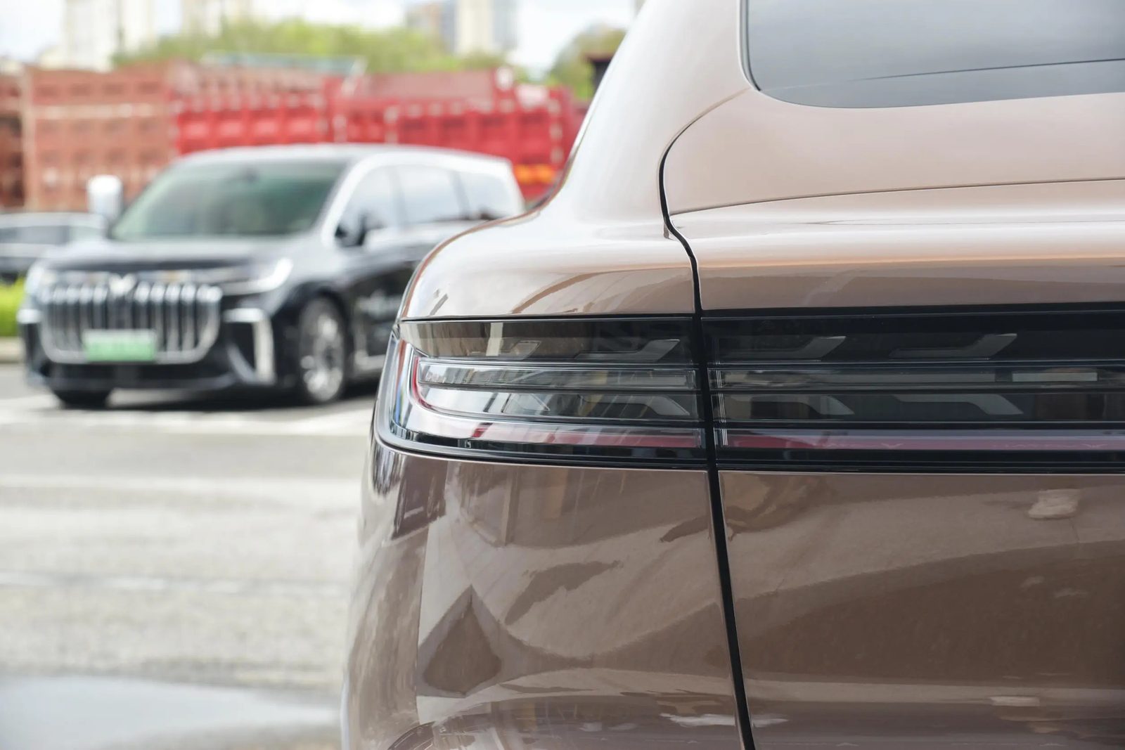 Voyah Passion EV 2025 — экстерьер, rear light detail, рынок CN