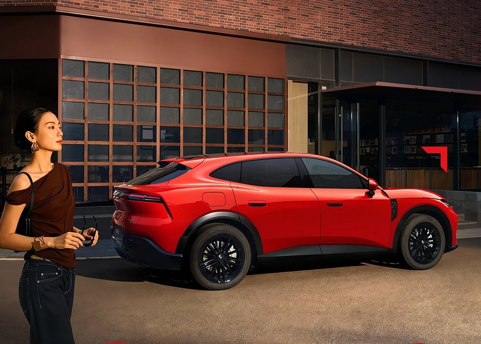Voyah Passion S EV 2026 — экстерьер, rear side lifestyle