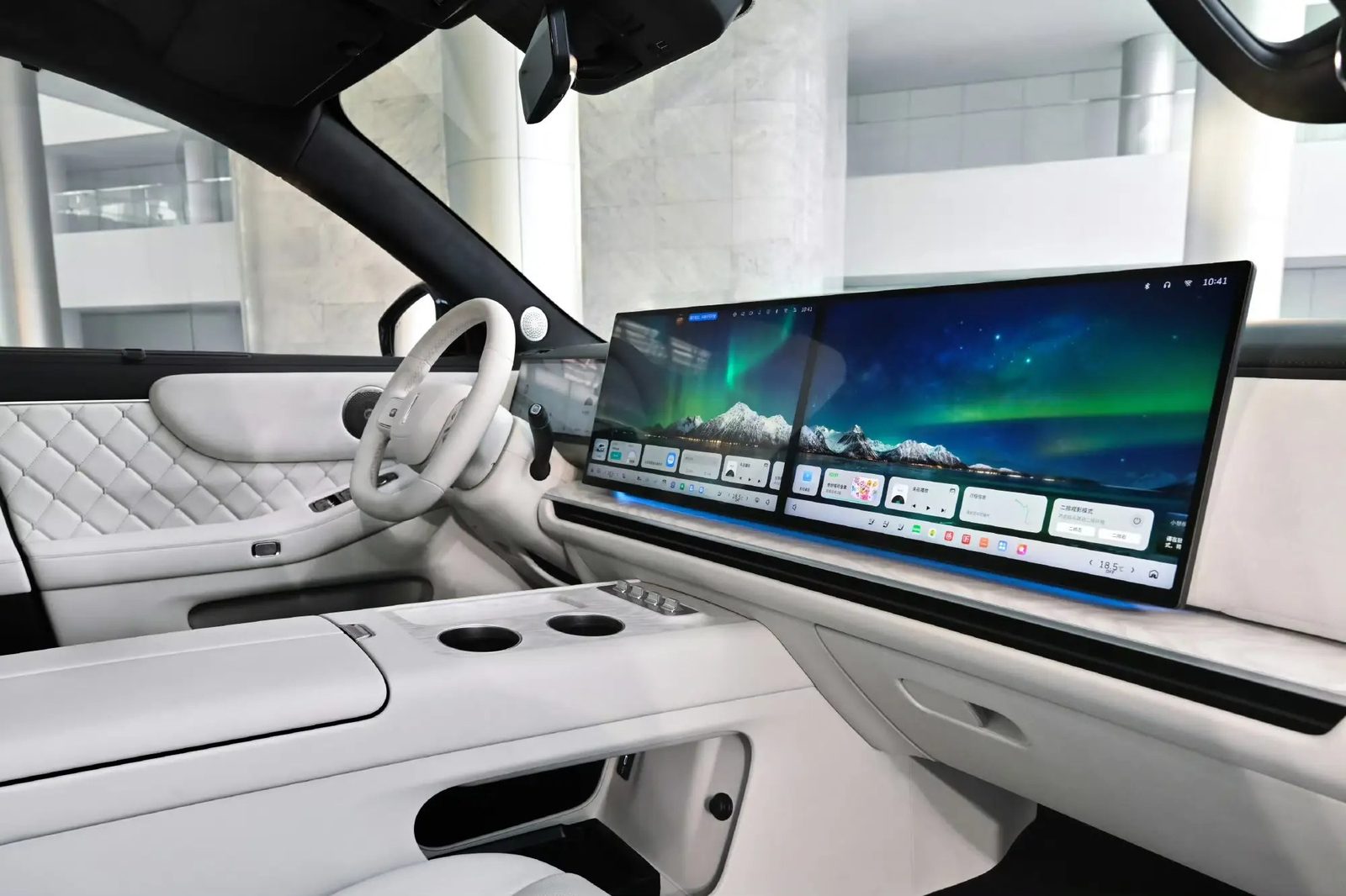 Wey V9X PHEV 2026 — главное фото модели, интерьер, передняя панель, рынок internal_mvp
