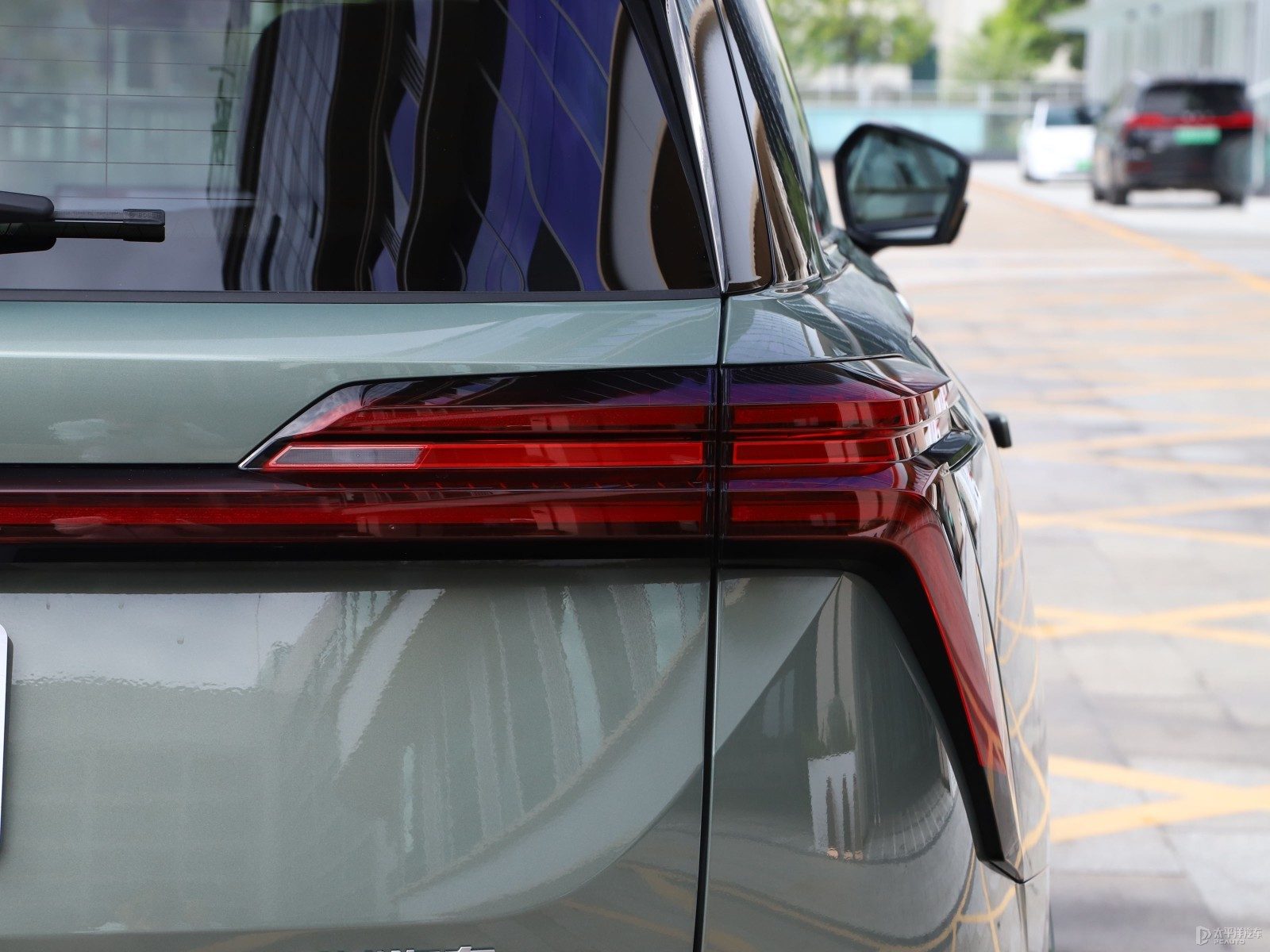 Wey Blue Mountain 2026 — экстерьер, rear lamp detail, рынок internal_mvp