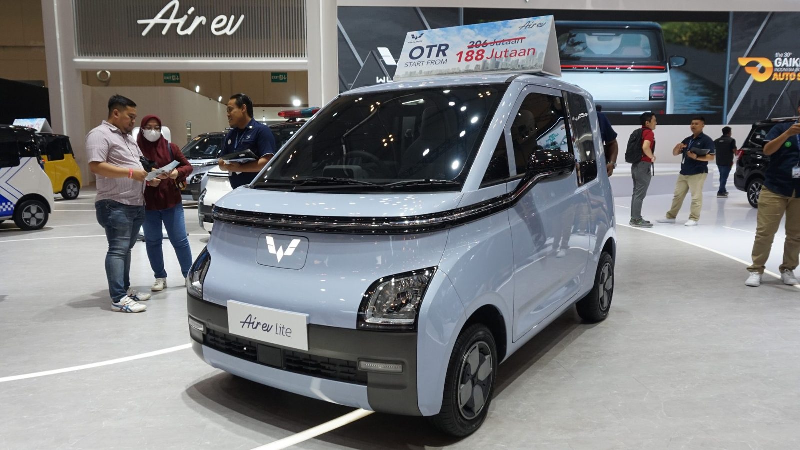 Wuling Air ev 2023 — экстерьер, вид спереди 3/4, рынок internal_mvp