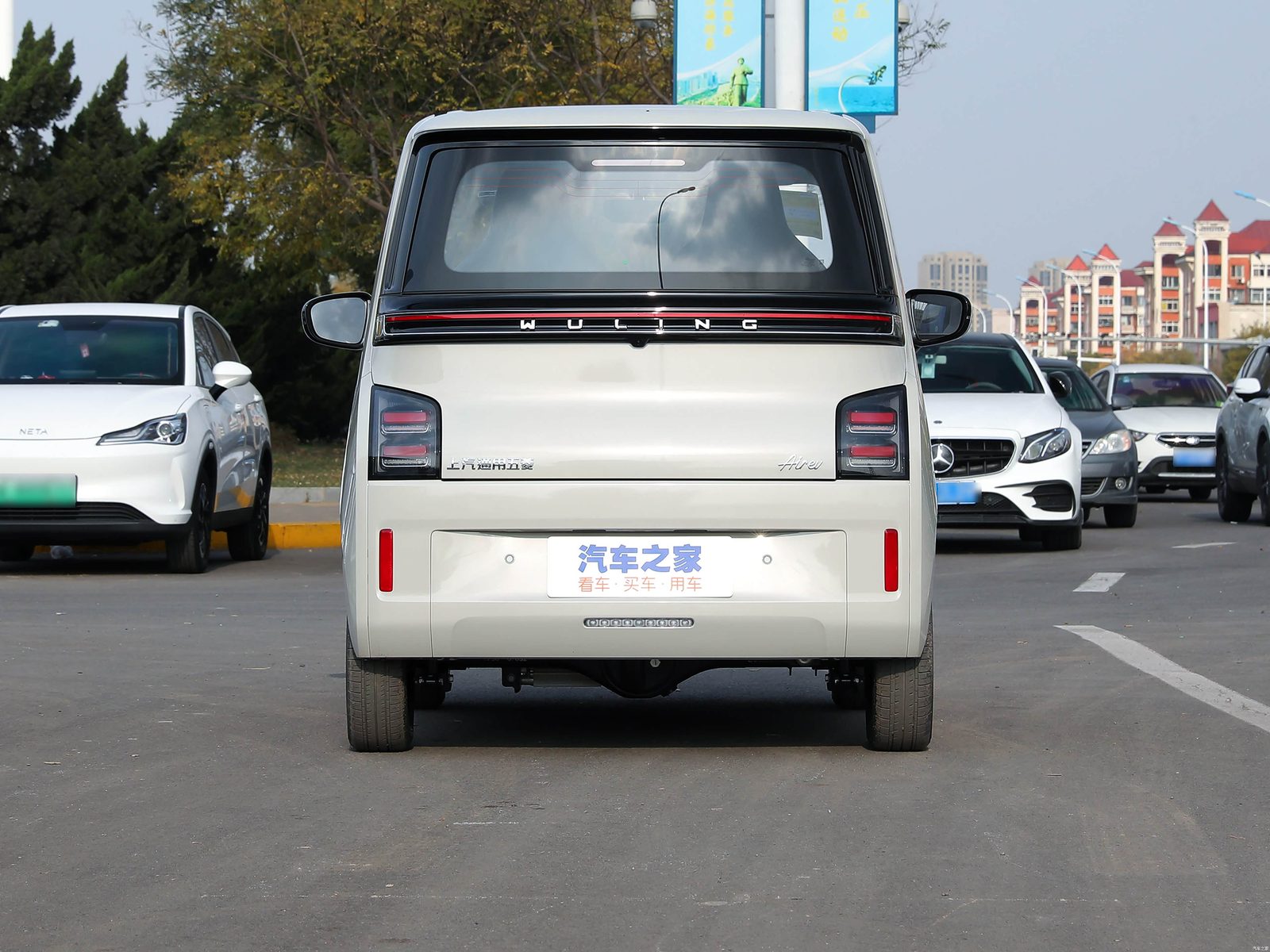 Wuling Air ev 2023 — экстерьер, вид сзади, рынок China