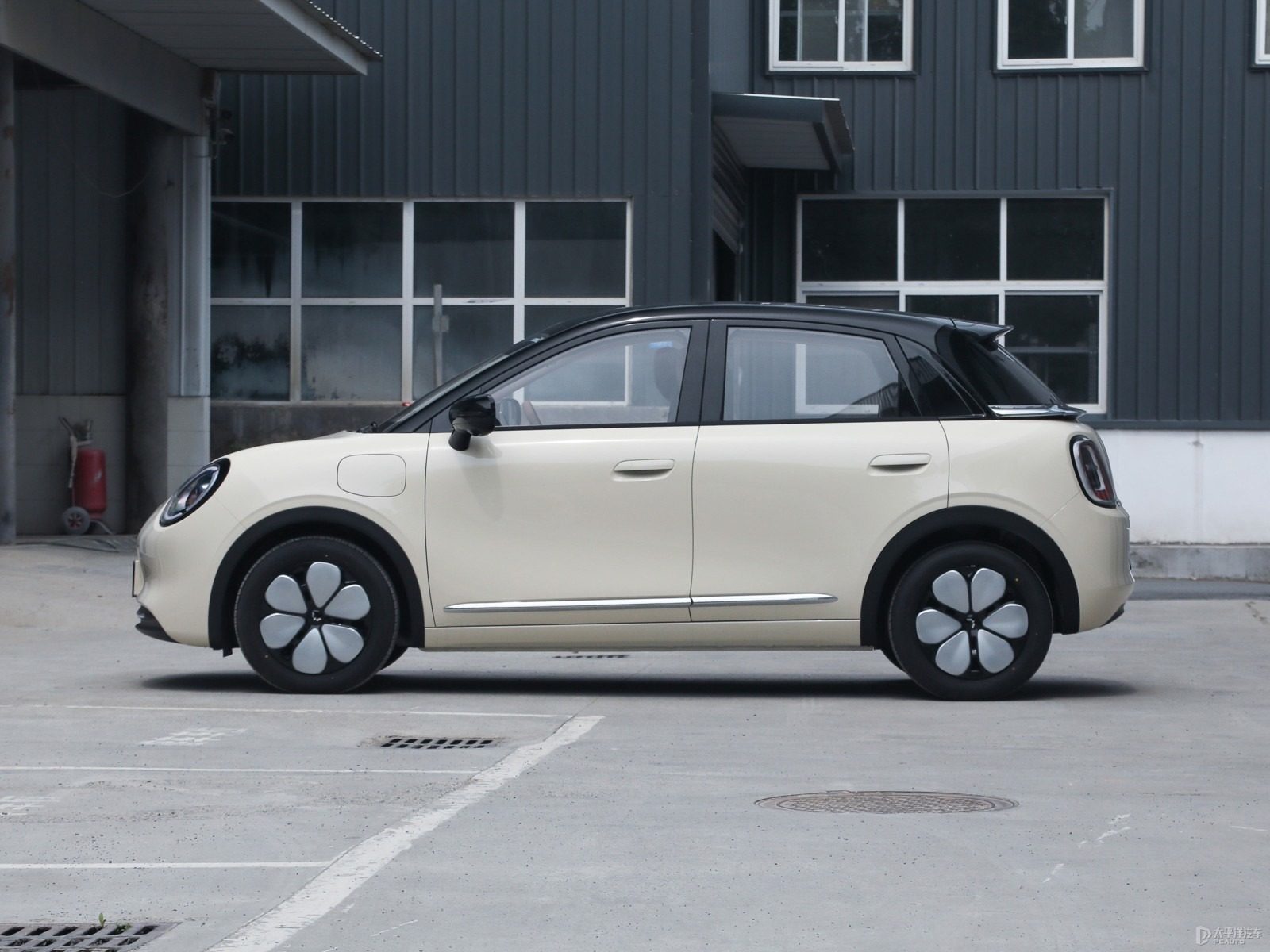 Wuling Bingo Pro 2026 — экстерьер, side right, рынок China 2026 production model