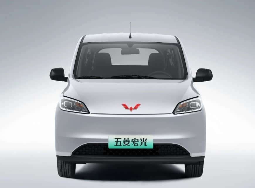 Wuling Hongguang EV 2025 — экстерьер, front head on, рынок China / commercial import