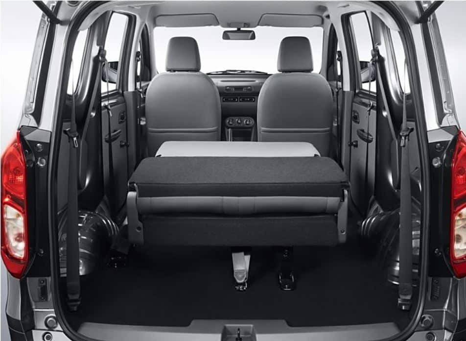 Wuling Hongguang EV 2025 — интерьер, cargo tailgate, рынок China / commercial import