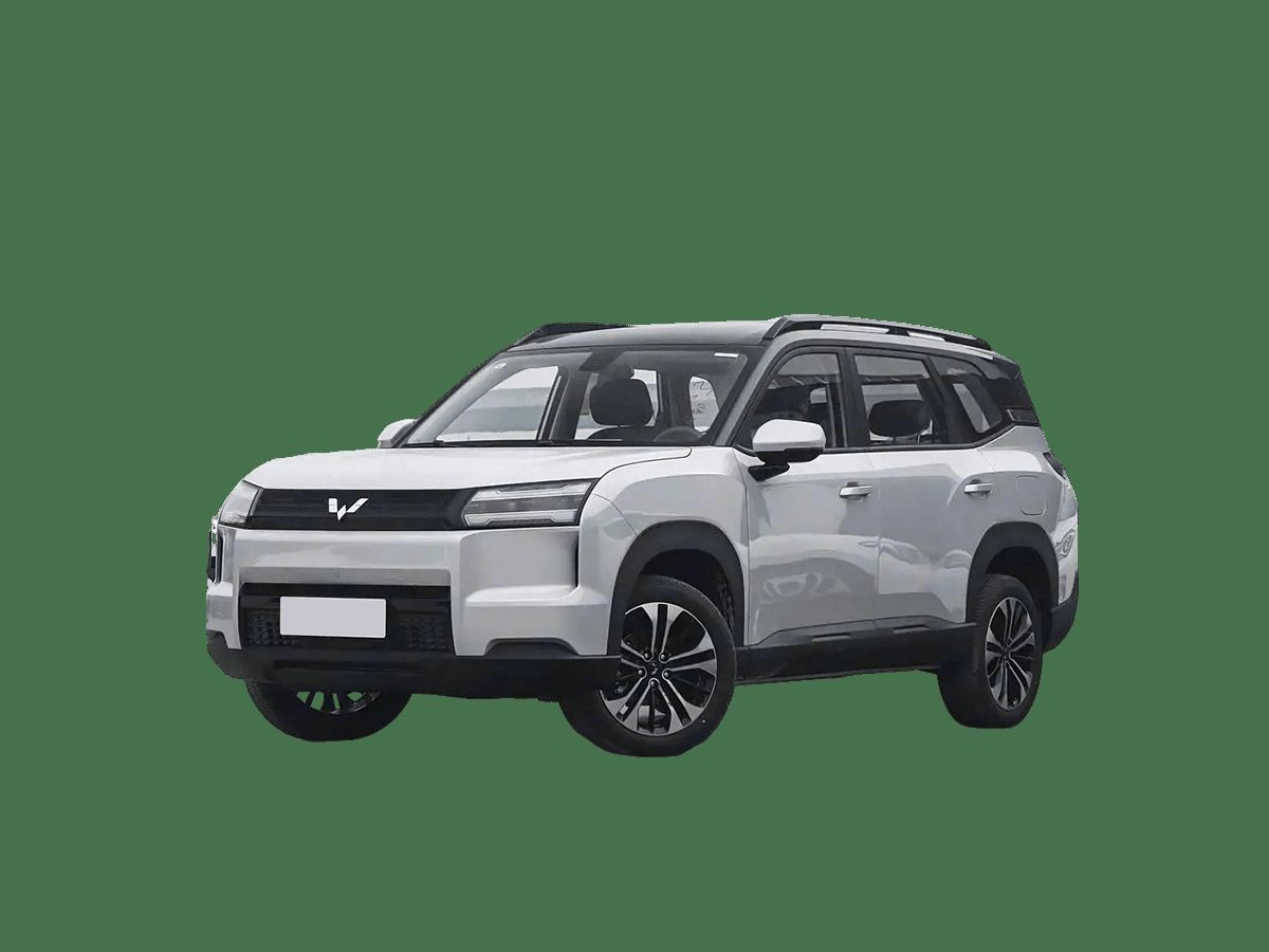 Wuling Starlight 560 EV 2026 — экстерьер, front 3q ev, рынок China/export_reference