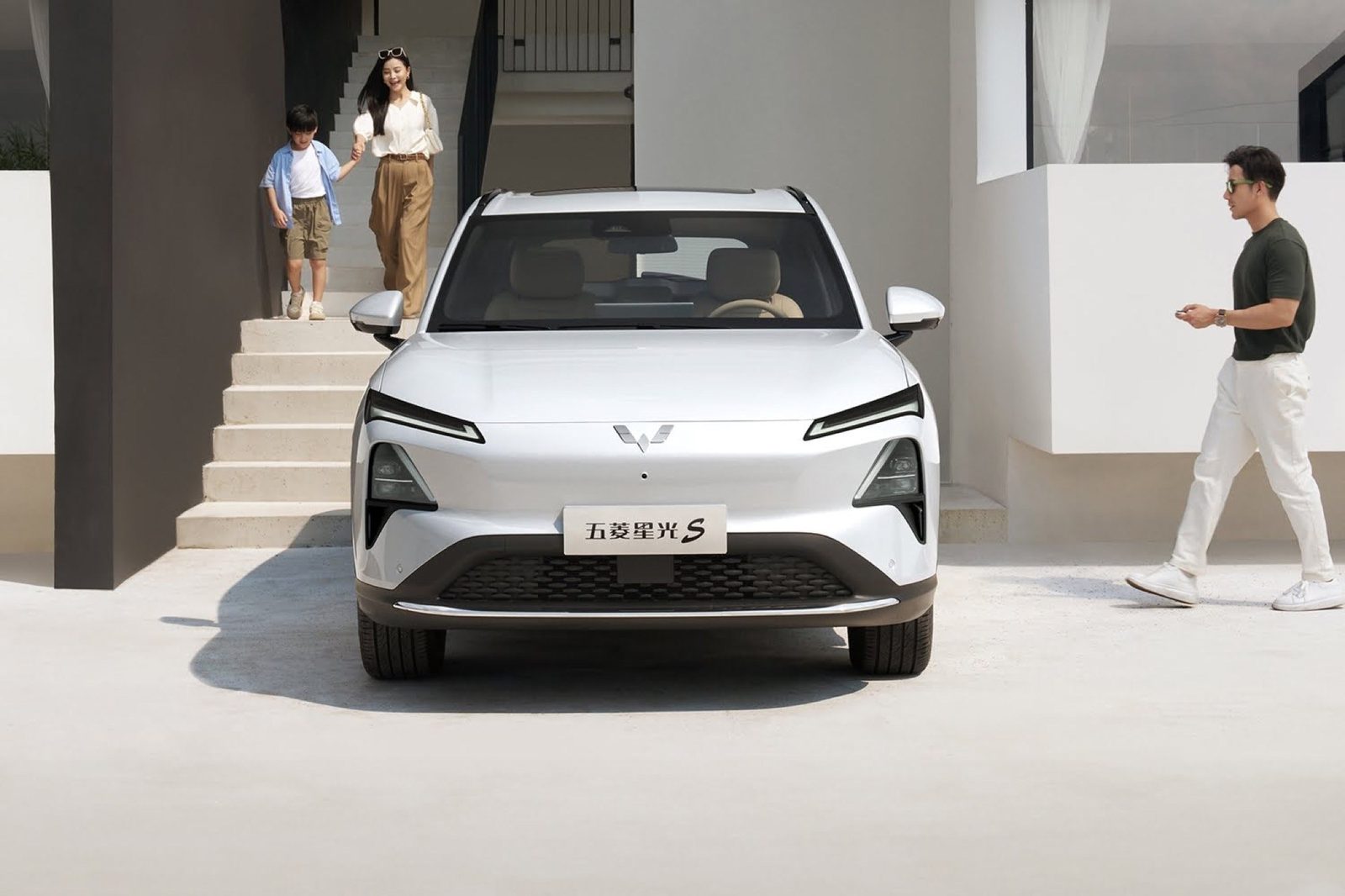 Wuling Starlight S EV 2024 — экстерьер, вид сбоку, рынок internal_mvp