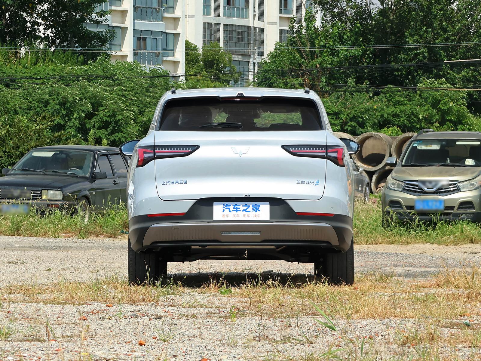 Wuling Starlight S PHEV 2025 — экстерьер, вид сзади, рынок China