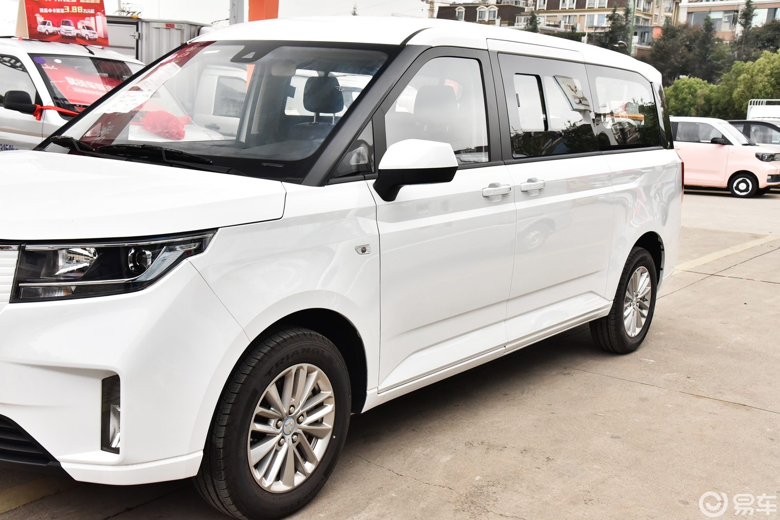 Wuling Zhengcheng EV 2024 — экстерьер, вид спереди 3/4, рынок internal_mvp